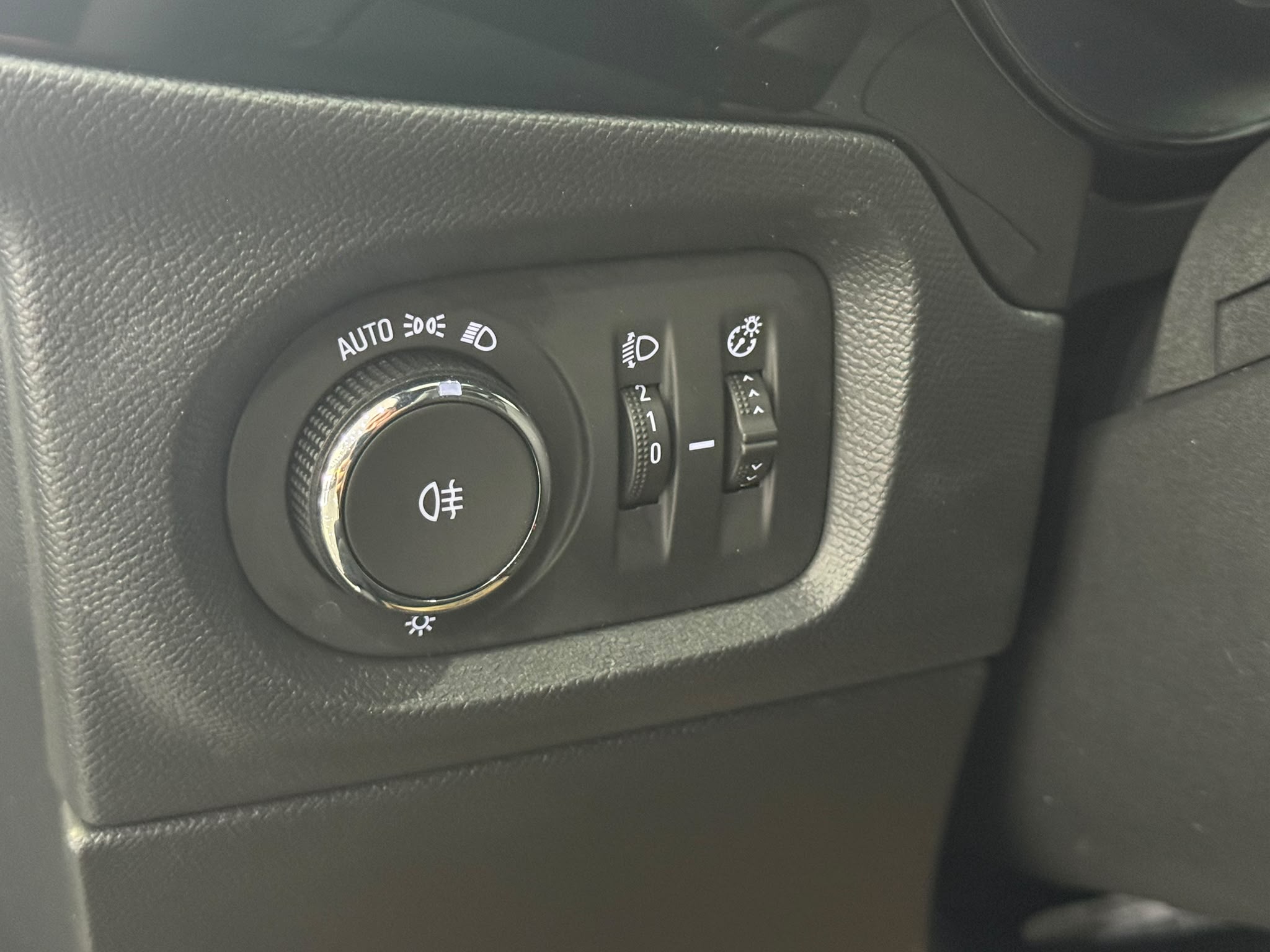 OPEL CORSA-E 18