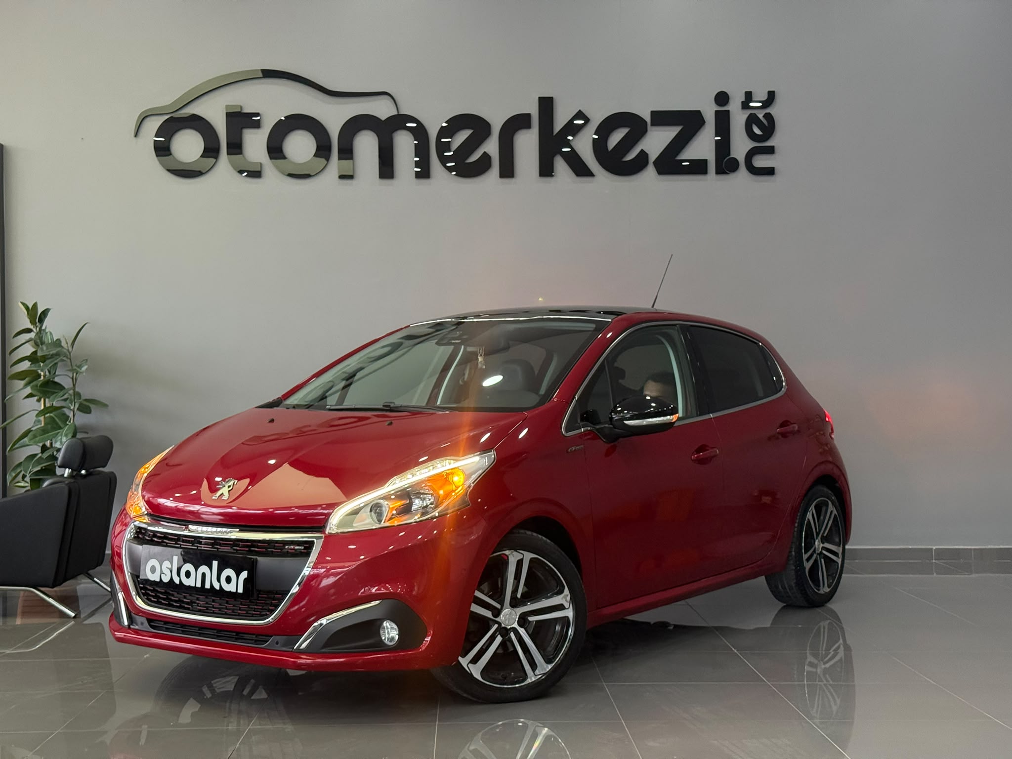 PEUGEOT 208 2