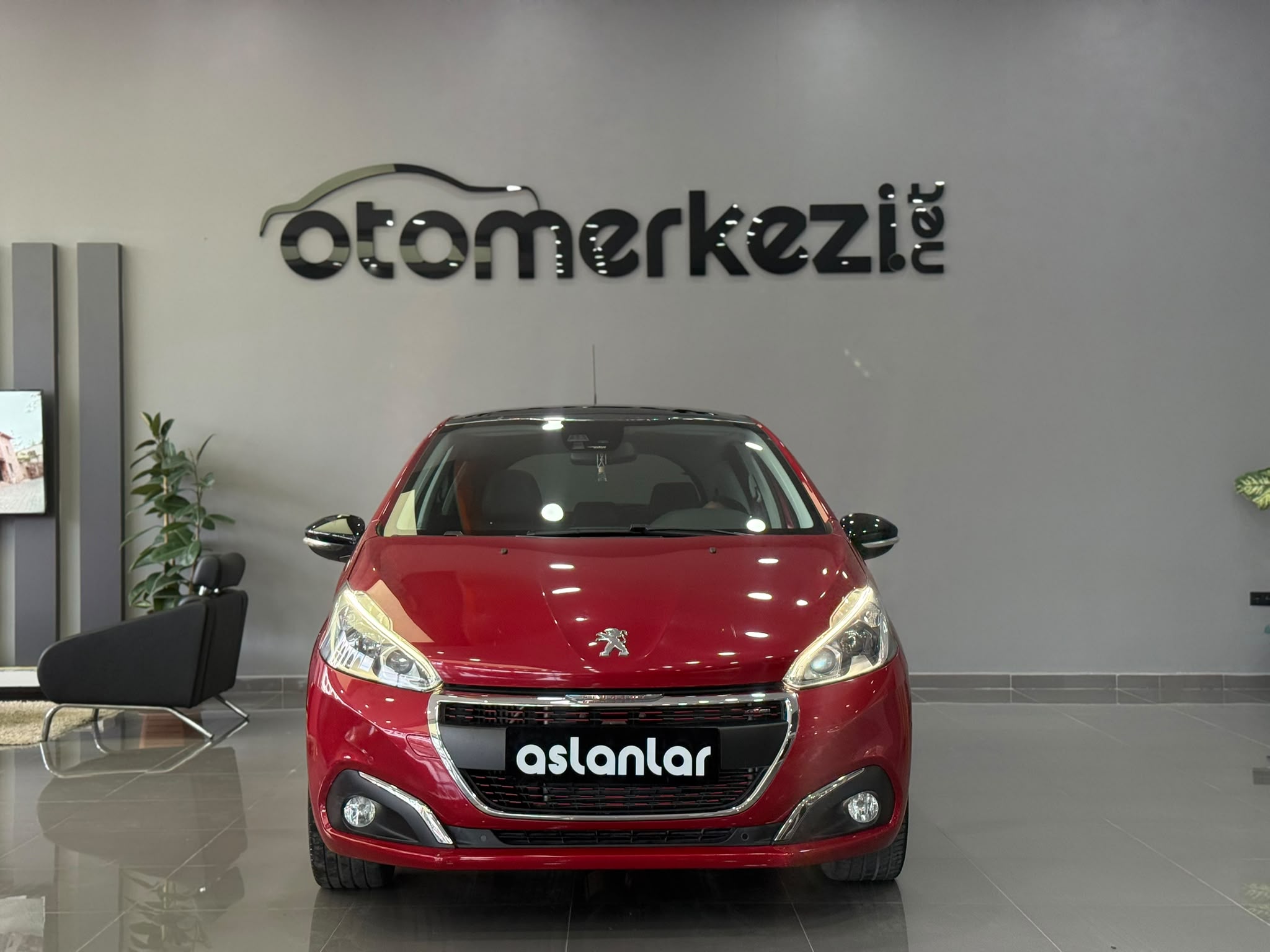 PEUGEOT 208 19