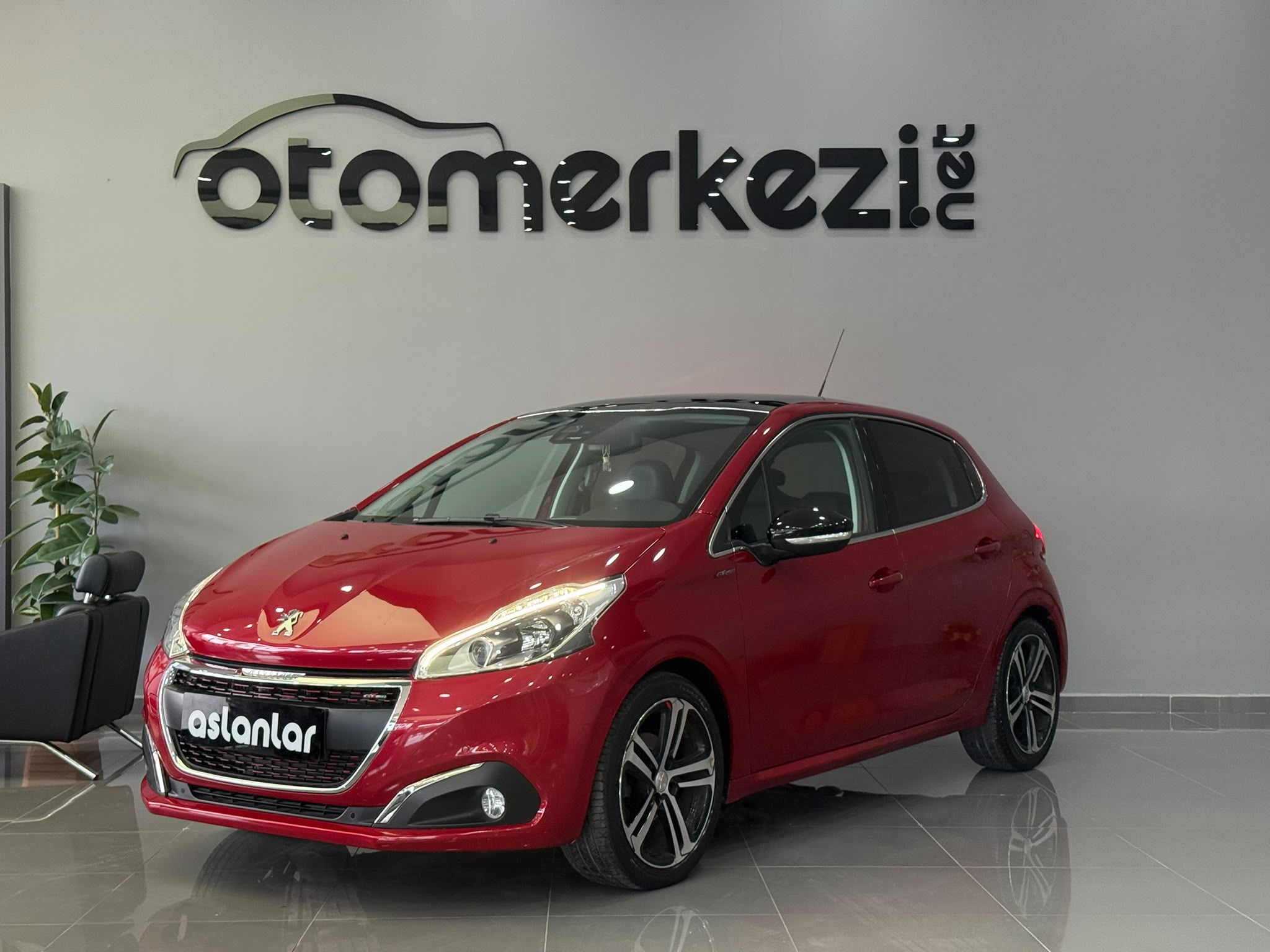 PEUGEOT 208 24
