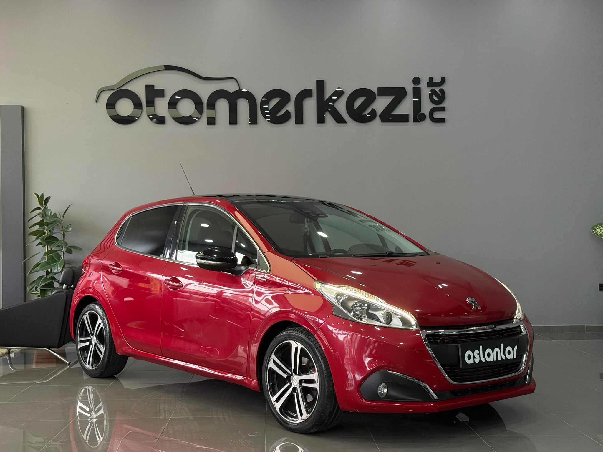 PEUGEOT 208 29