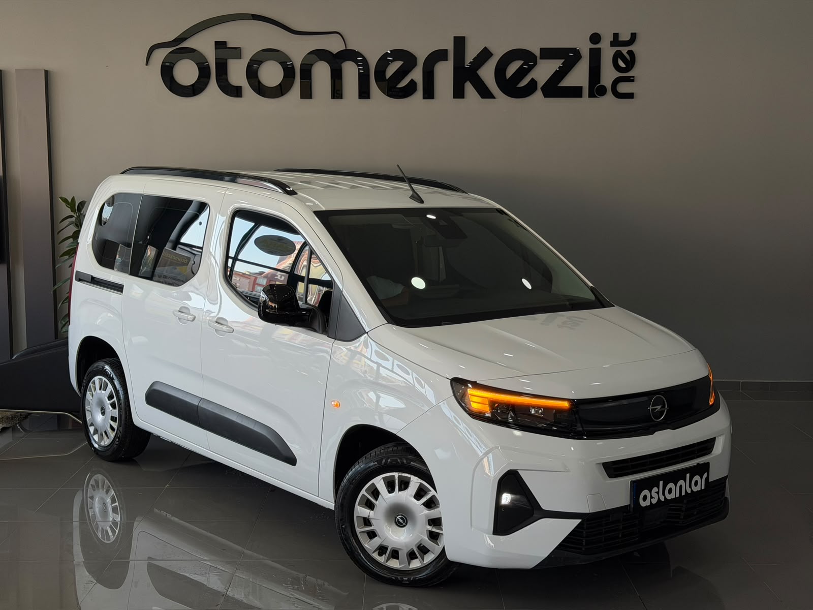OPEL COMBO 17