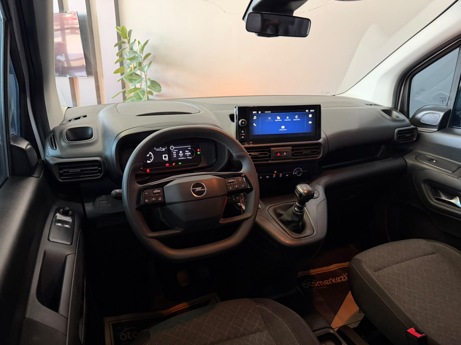 OPEL COMBO 18