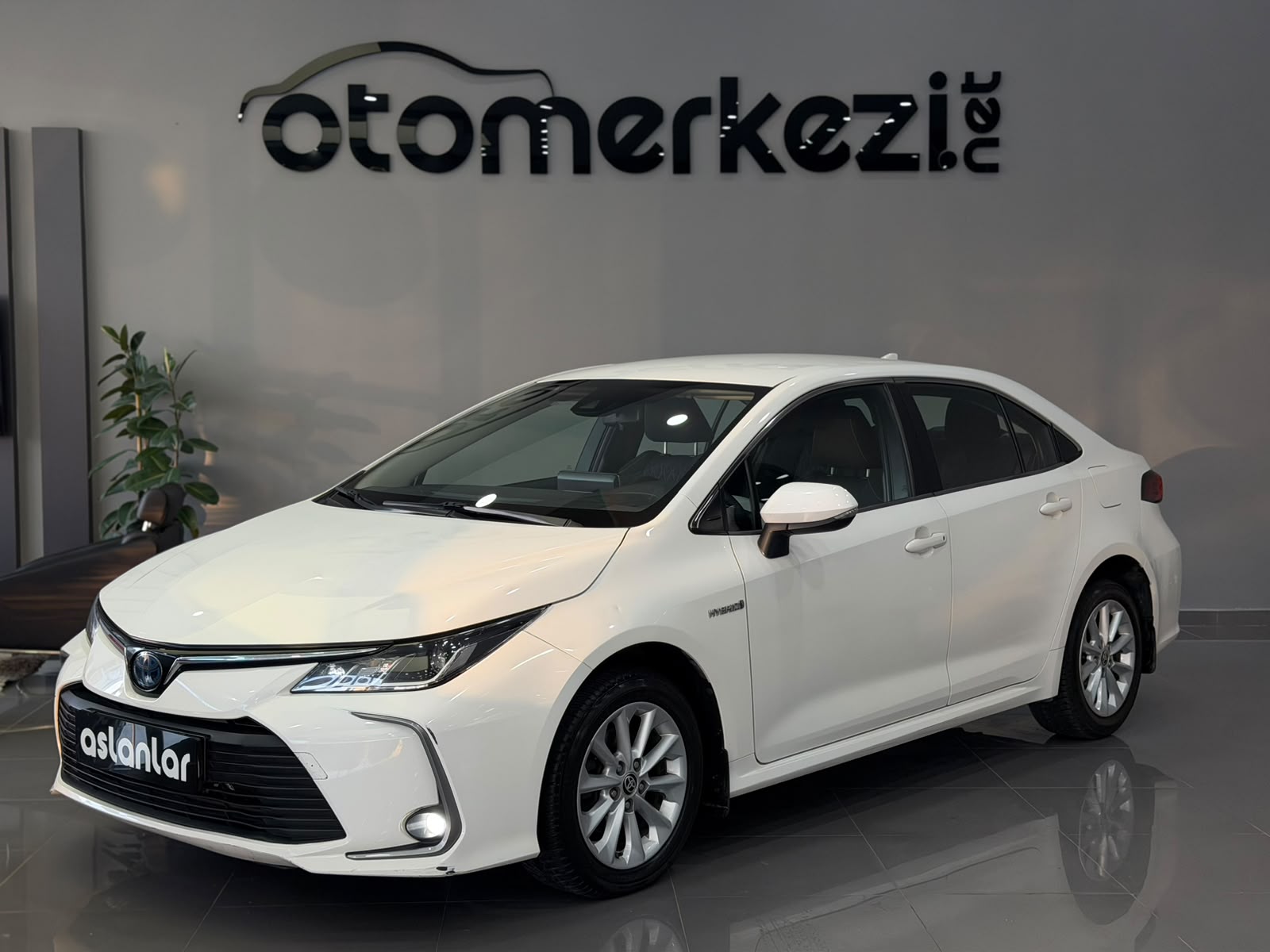 TOYOTA COROLLA 1