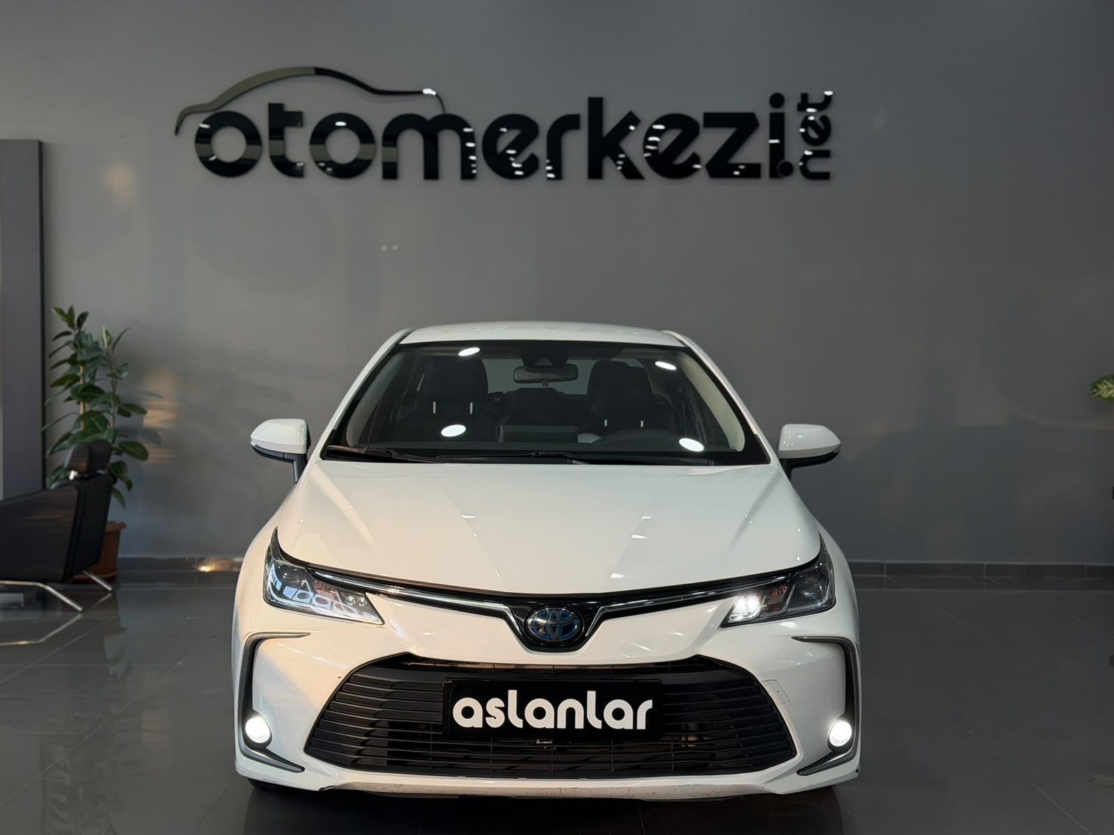TOYOTA COROLLA 8