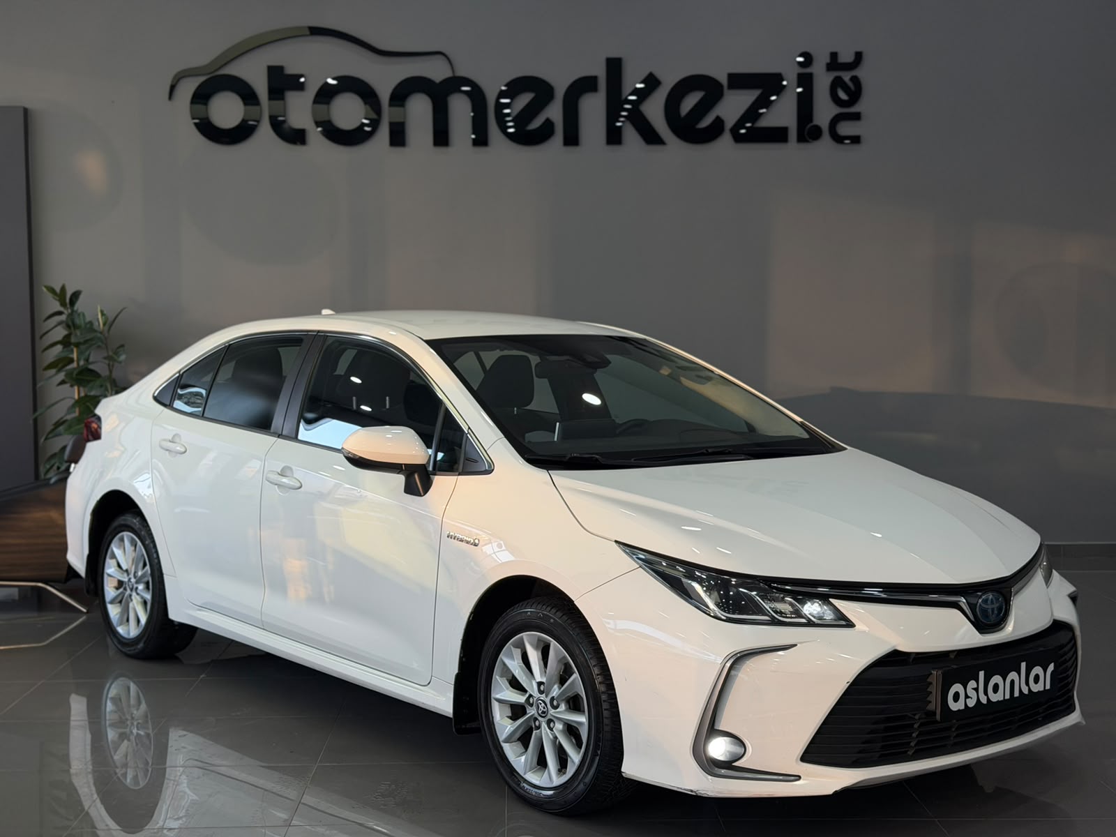 TOYOTA COROLLA 18