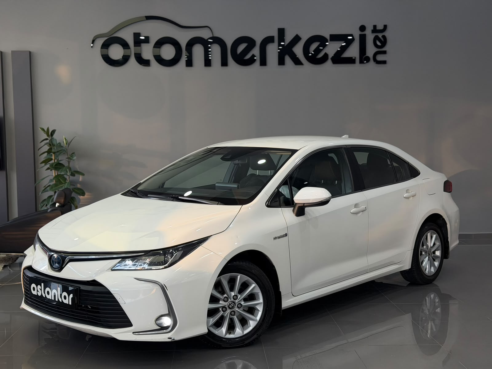 TOYOTA COROLLA 24