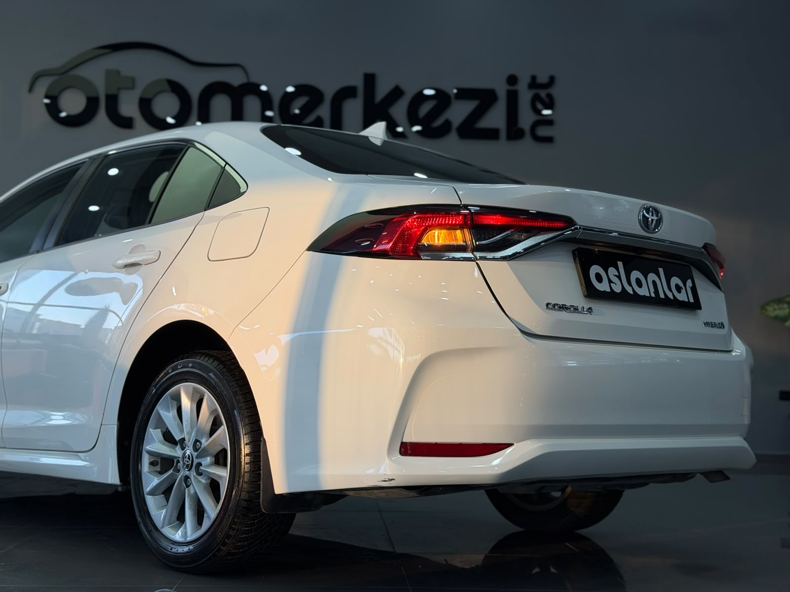 TOYOTA COROLLA 28