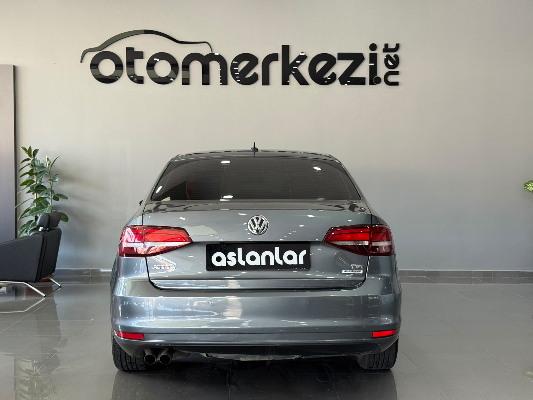 VOLKSWAGEN JETTA 7
