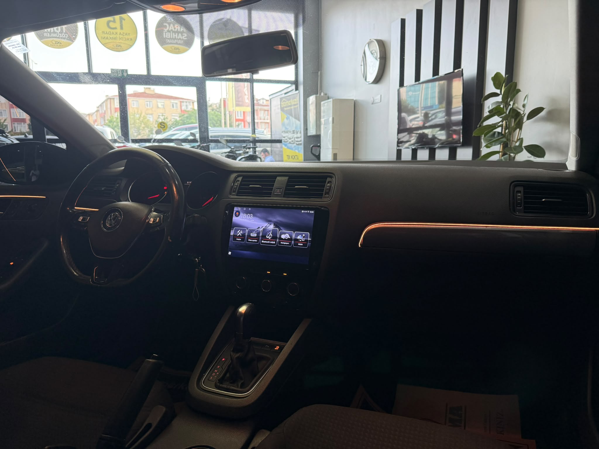 VOLKSWAGEN JETTA 10