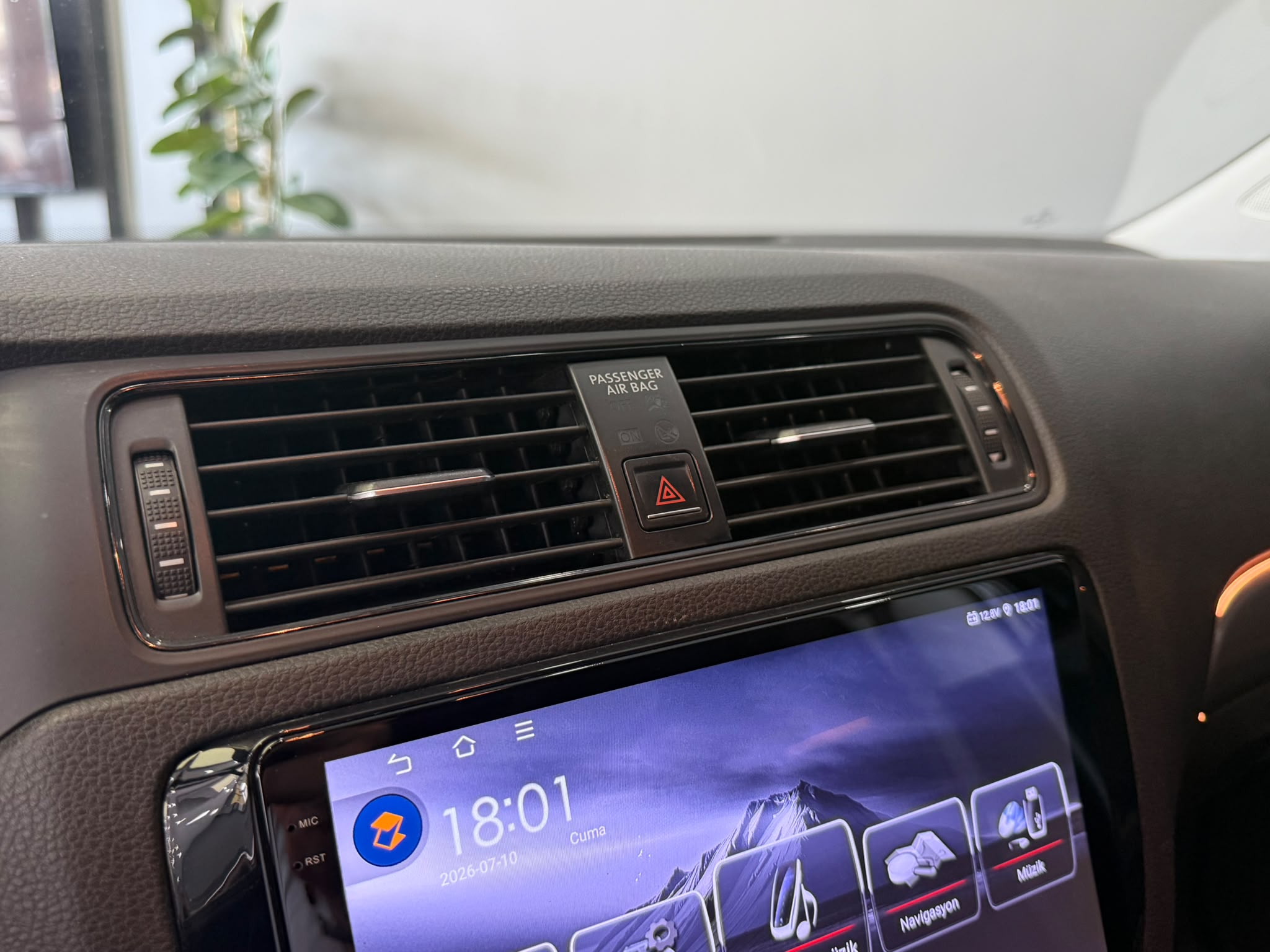 VOLKSWAGEN JETTA 20