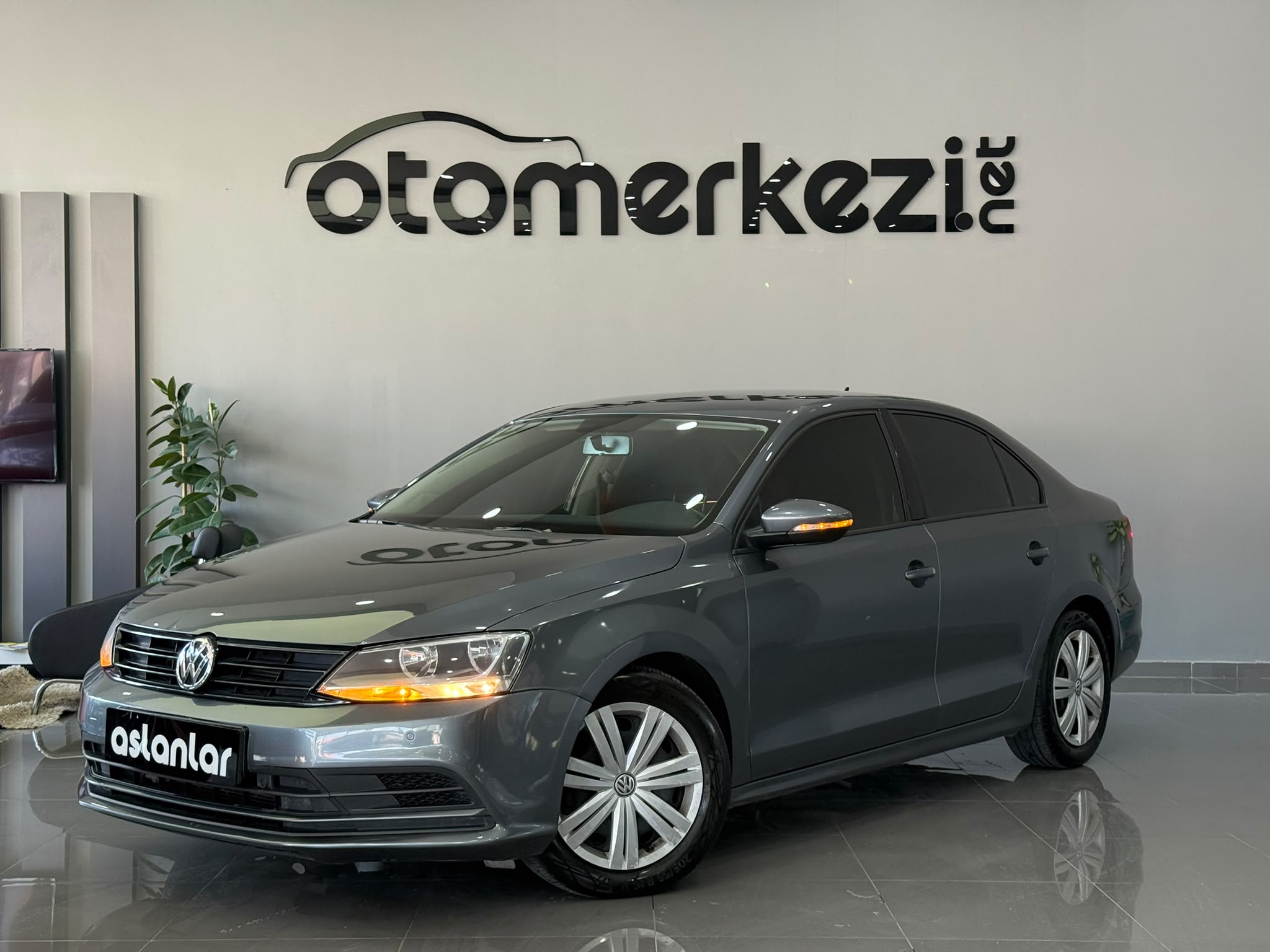 VOLKSWAGEN JETTA 21