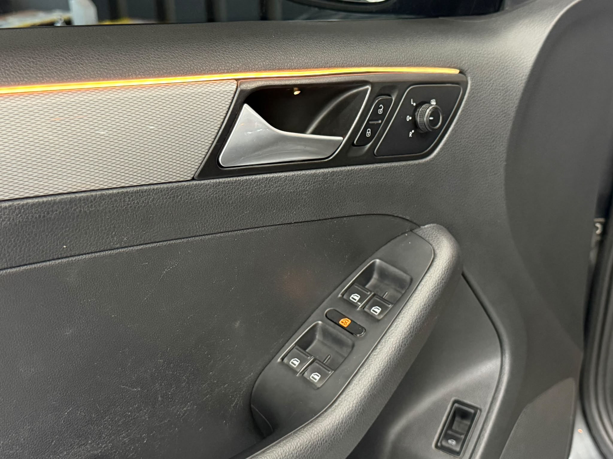 VOLKSWAGEN JETTA 22