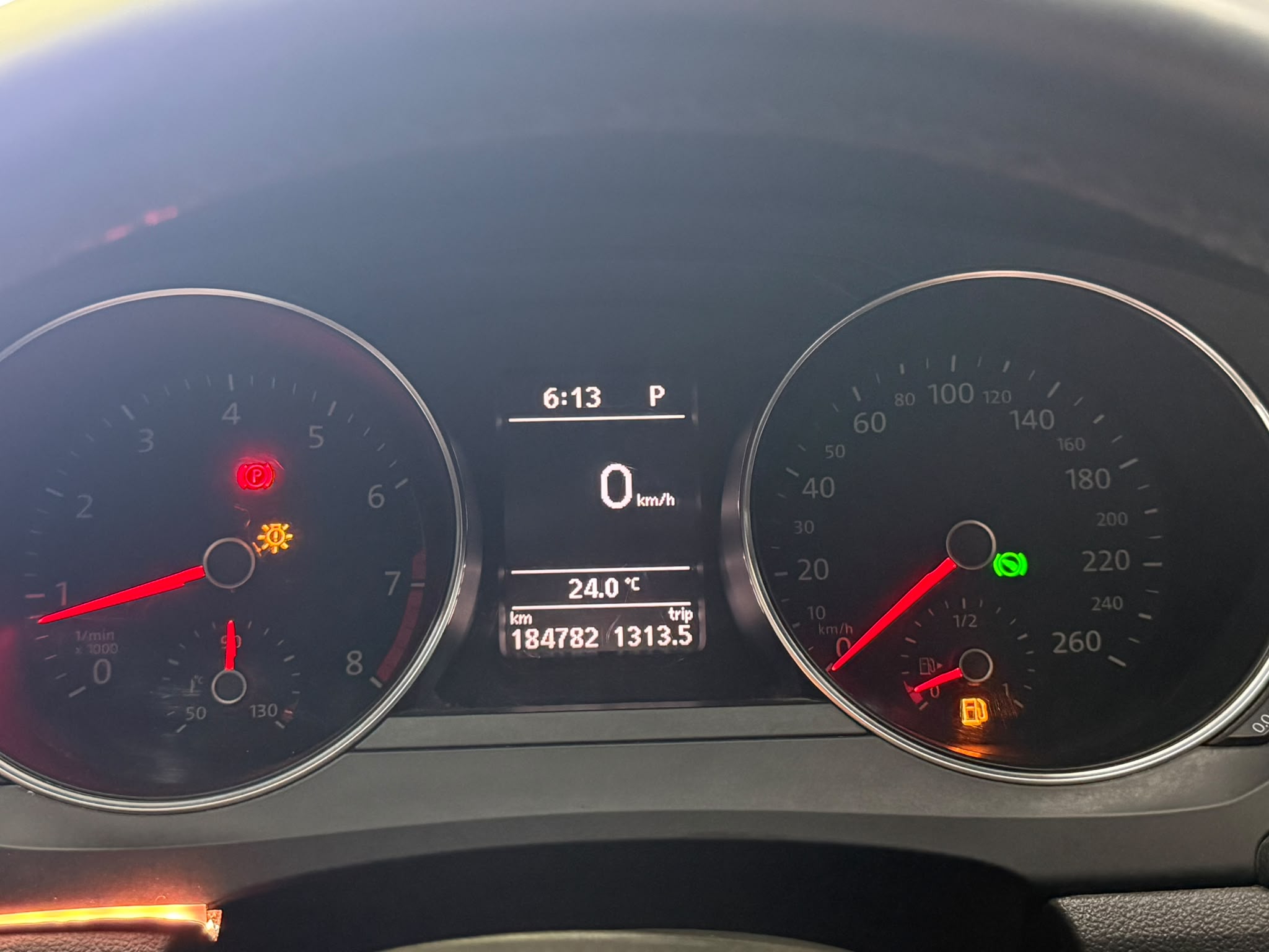 VOLKSWAGEN JETTA 24