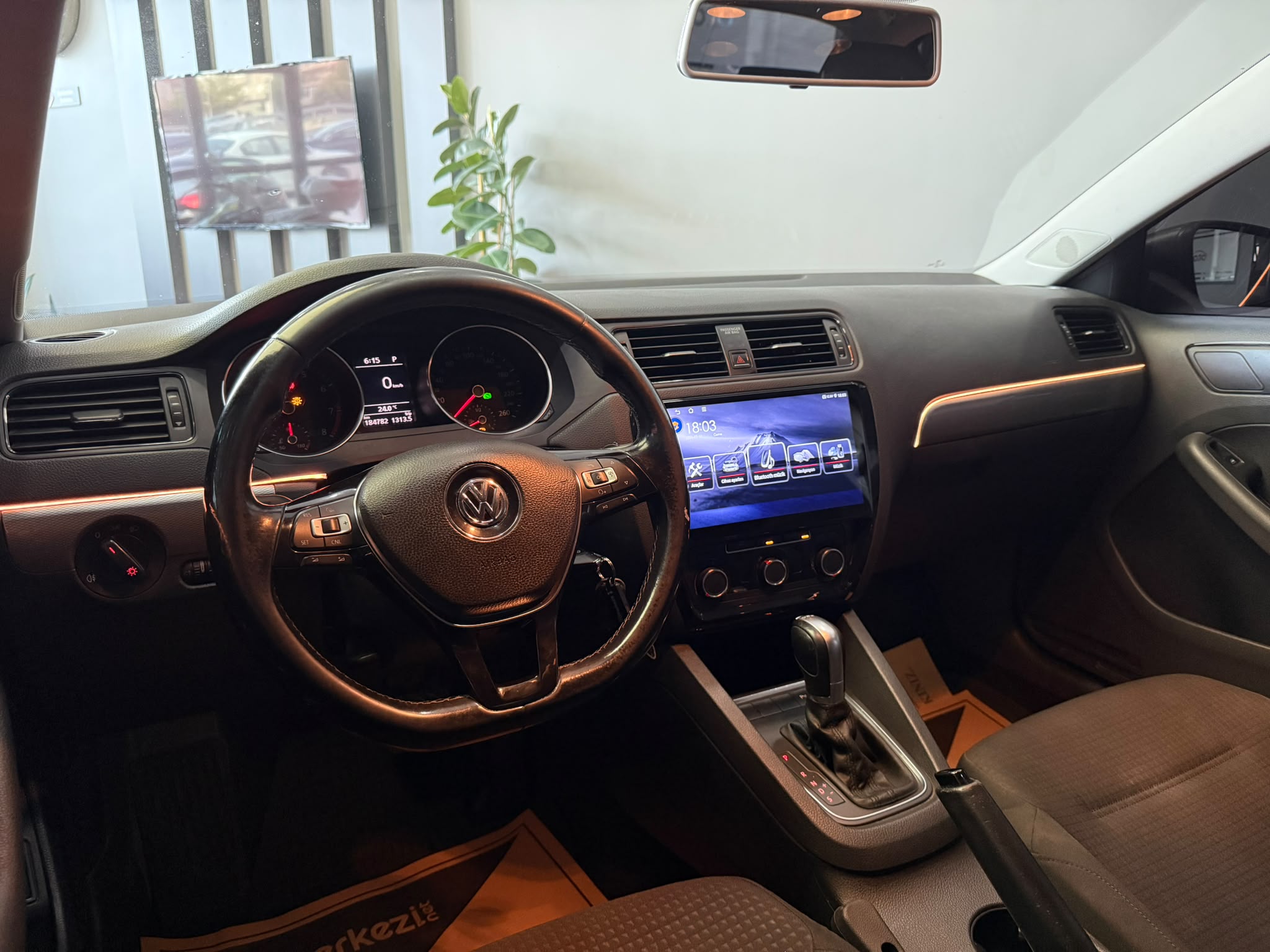 VOLKSWAGEN JETTA 31