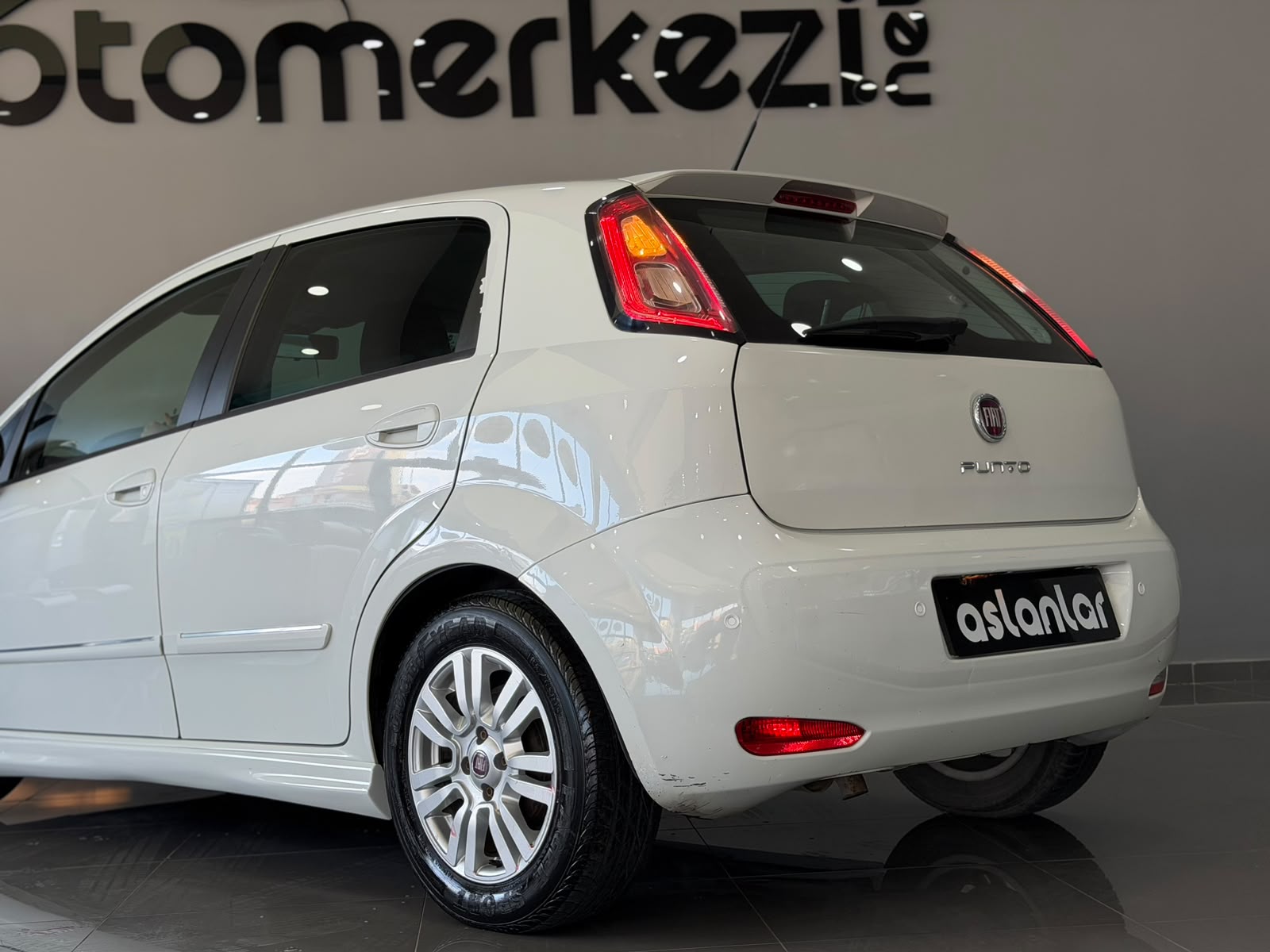 FIAT PUNTO 16