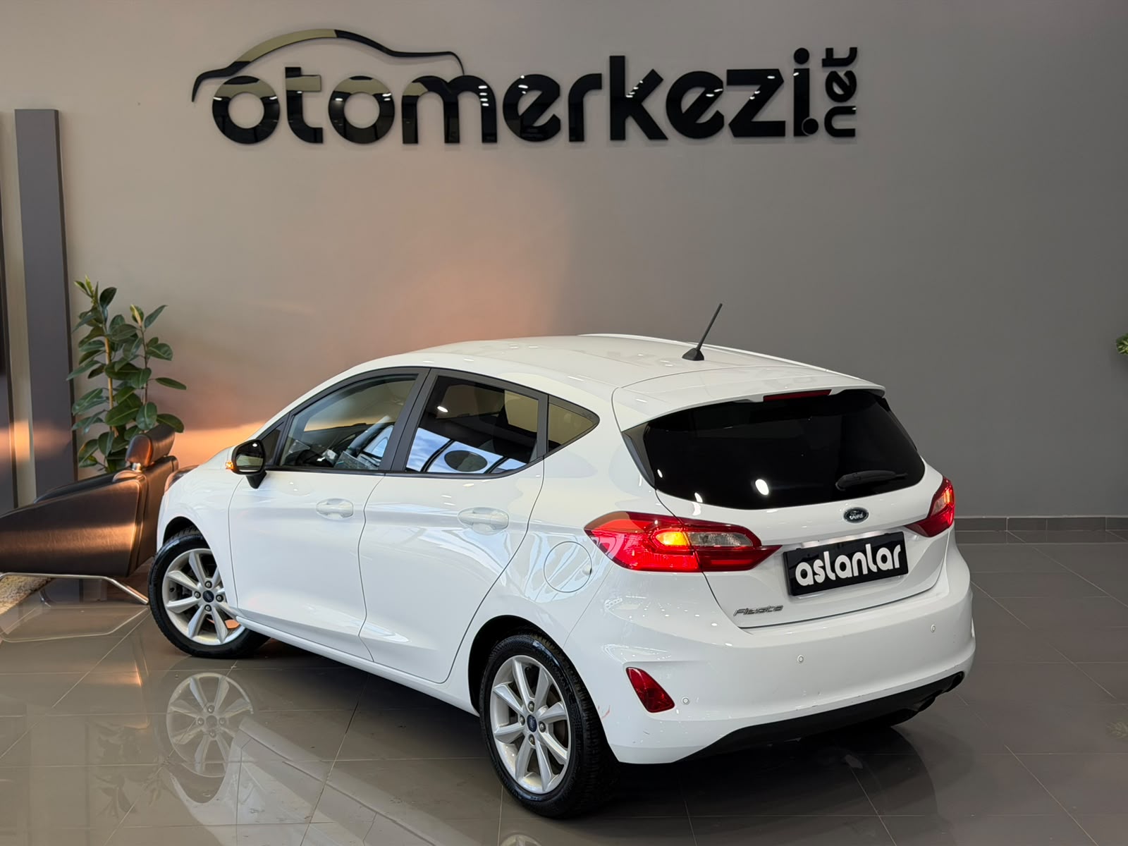 FORD FIESTA 30