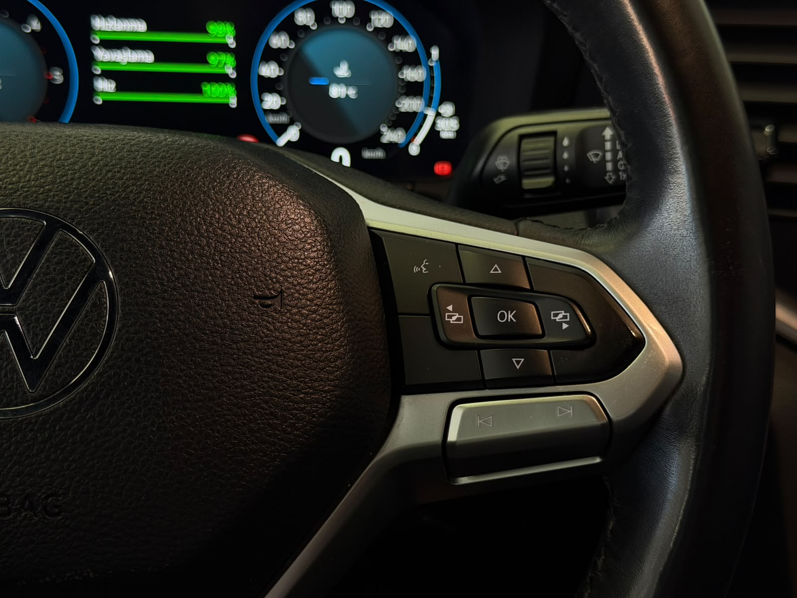 VOLKSWAGEN AMAROK 15