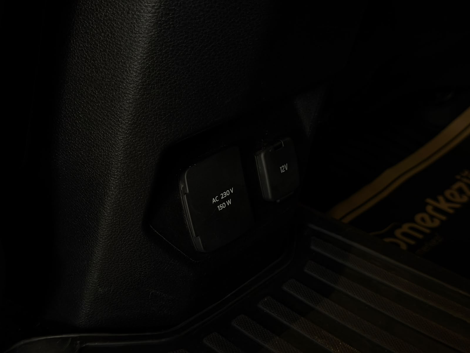 VOLKSWAGEN AMAROK 18