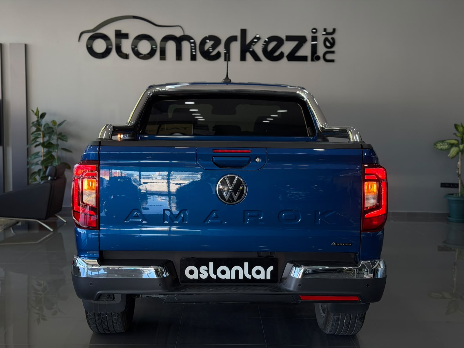 VOLKSWAGEN AMAROK 27