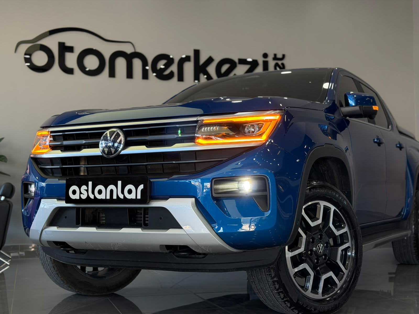 VOLKSWAGEN AMAROK 33