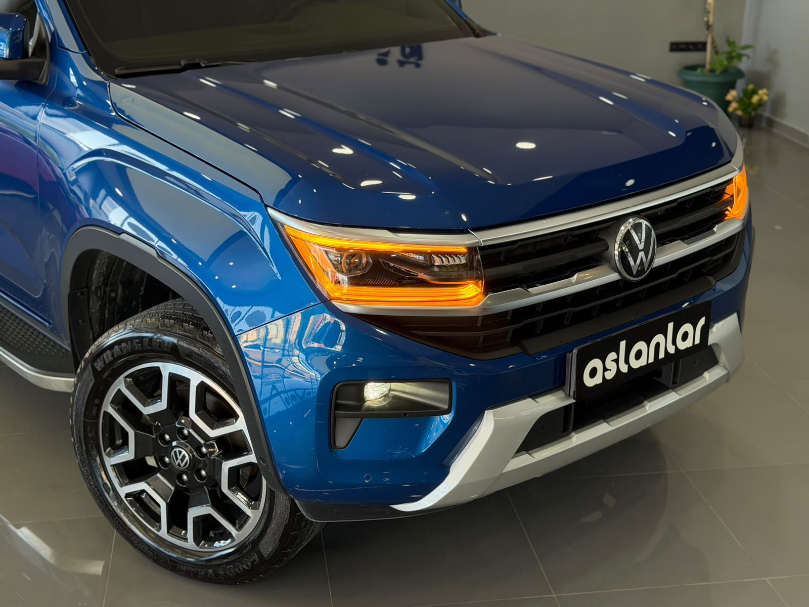 VOLKSWAGEN AMAROK 37