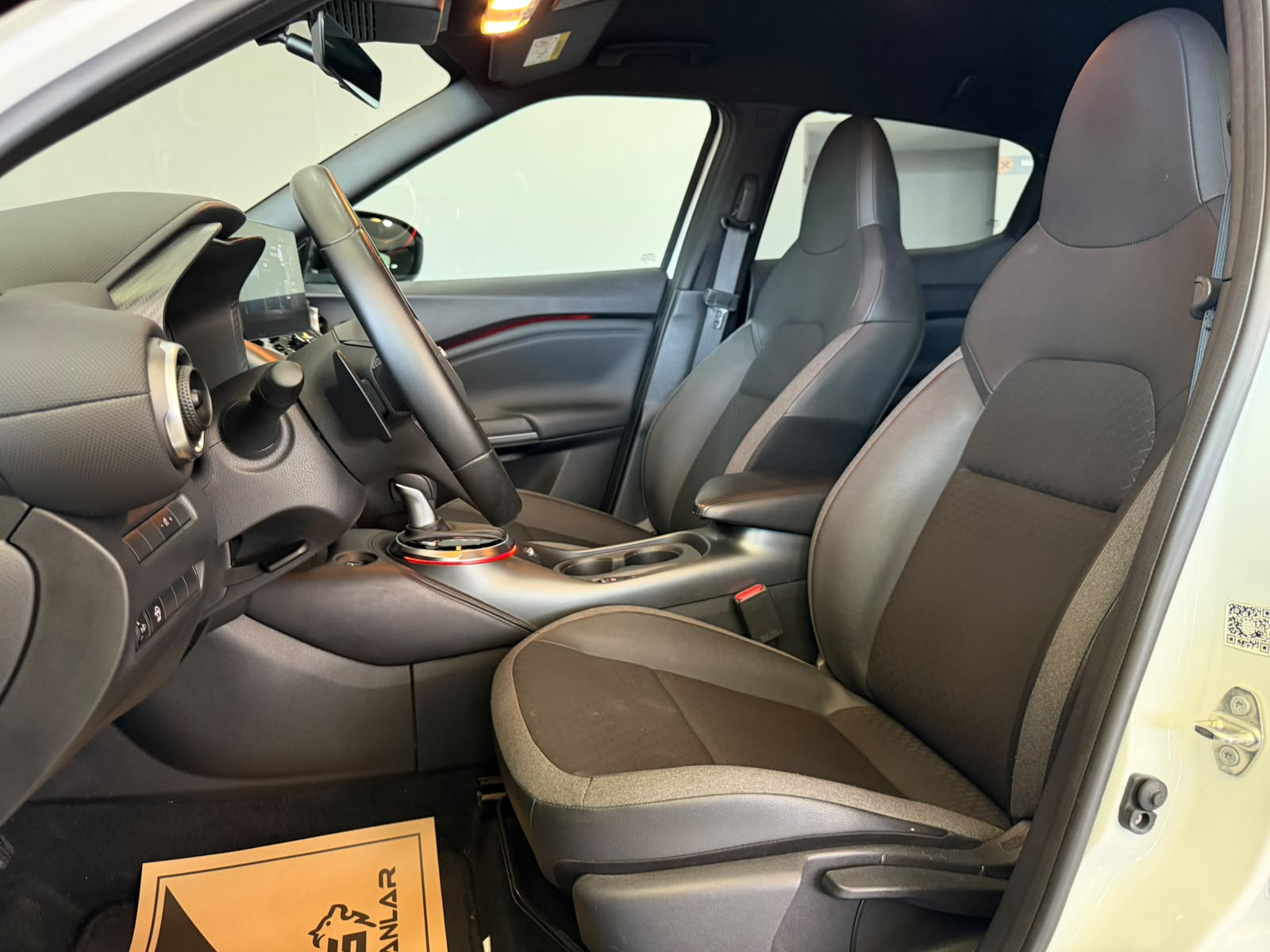 NISSAN JUKE 19
