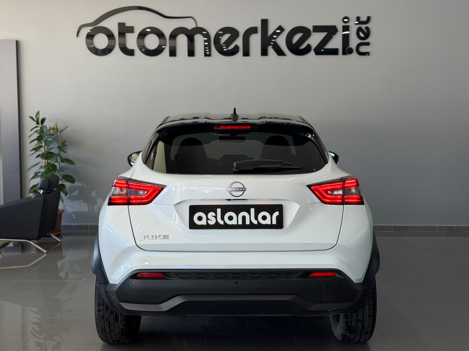 NISSAN JUKE 29