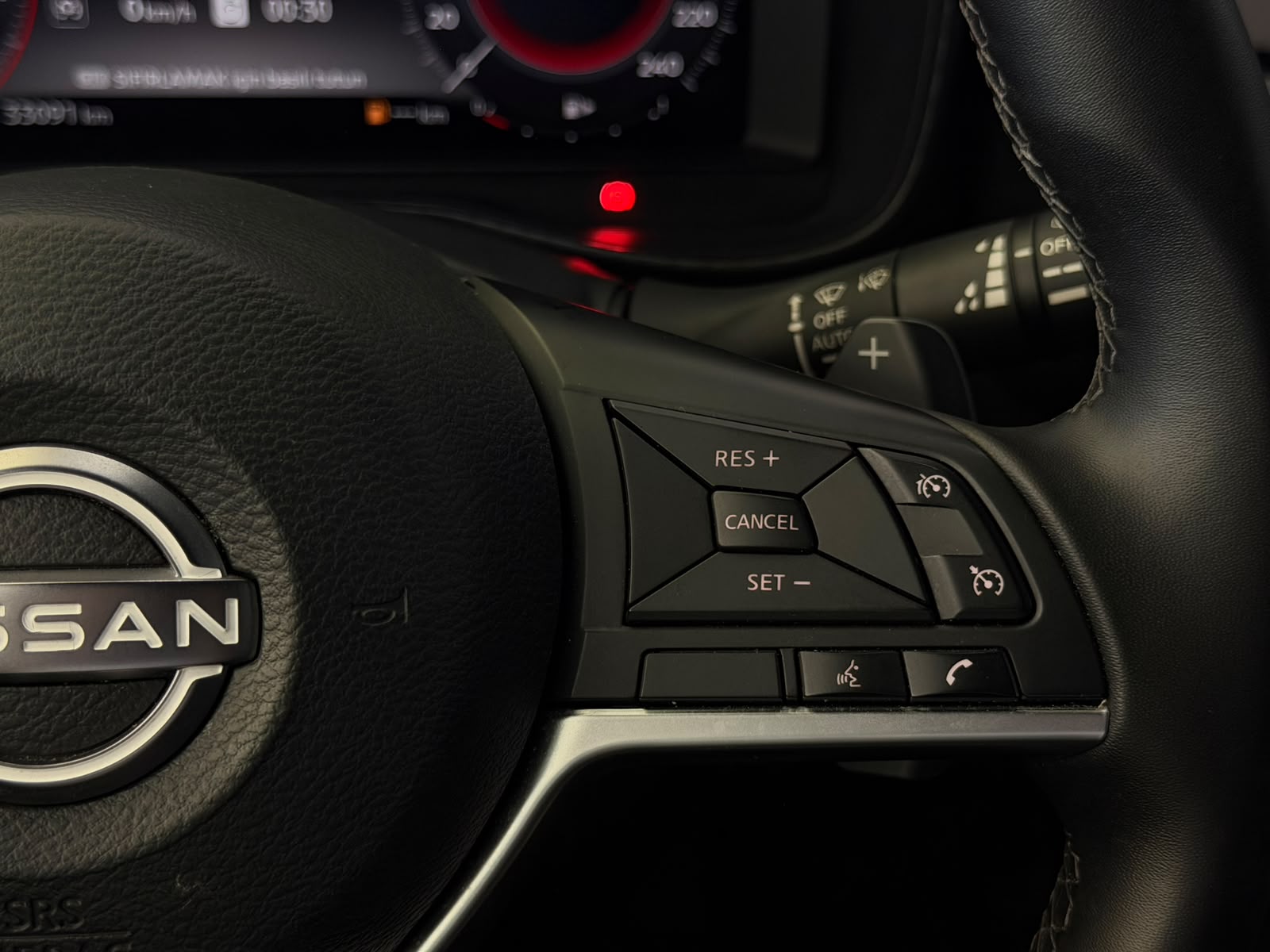 NISSAN JUKE 33
