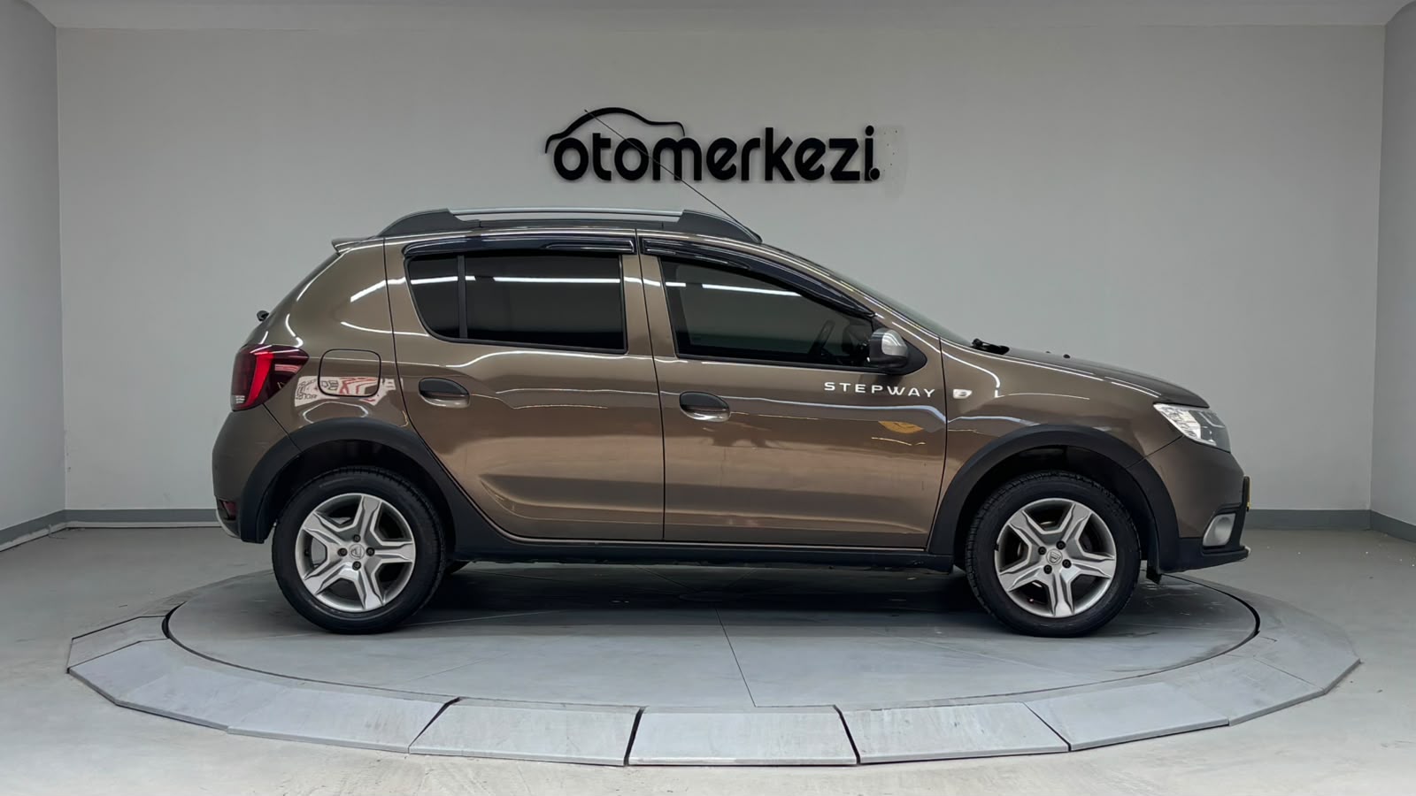 DACIA SANDERO 12