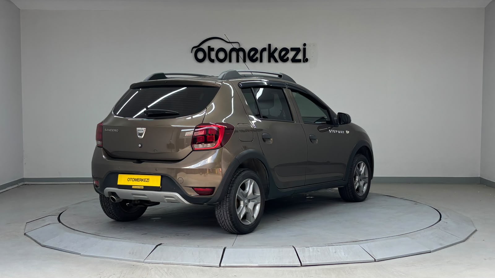 DACIA SANDERO 13