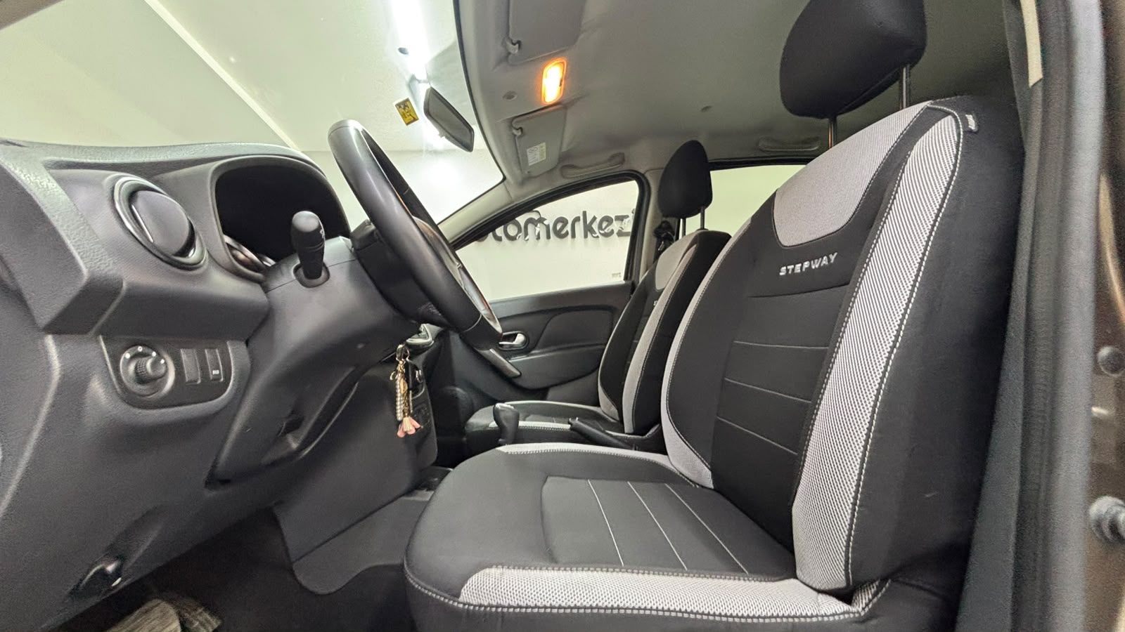 DACIA SANDERO 21