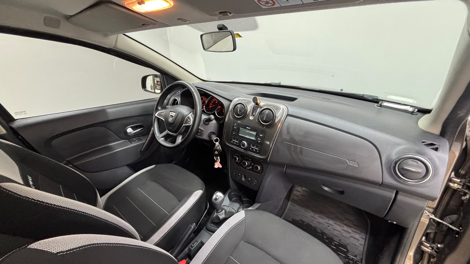 DACIA SANDERO 22