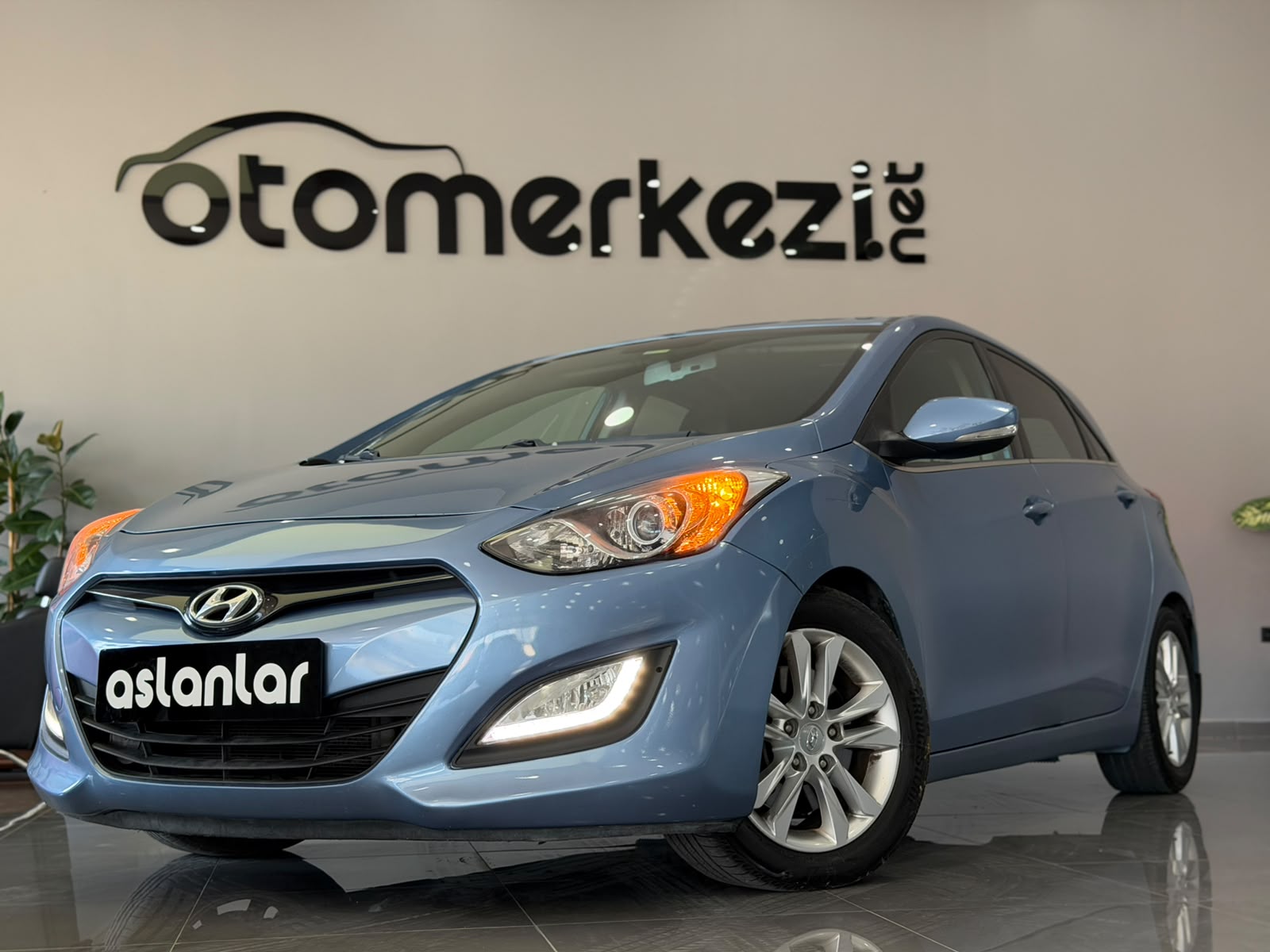 HYUNDAI i30 13