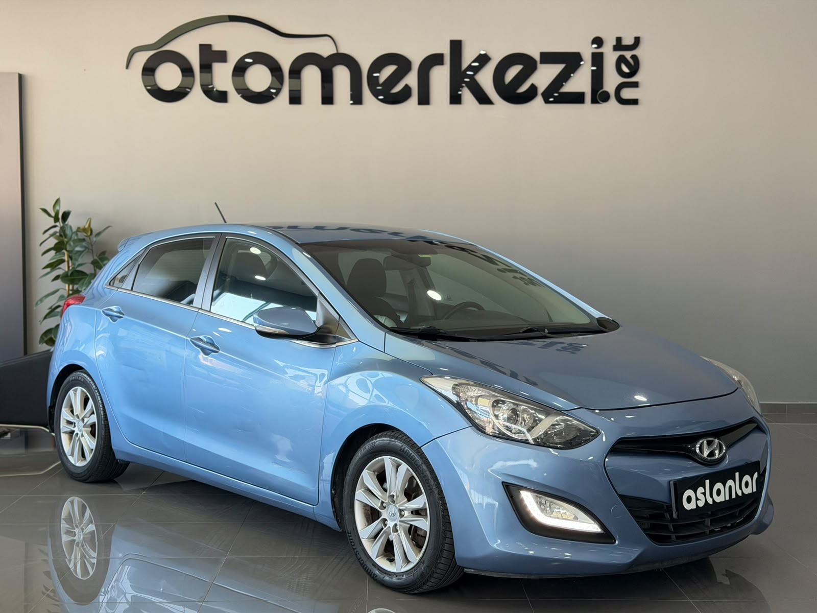 HYUNDAI i30 14
