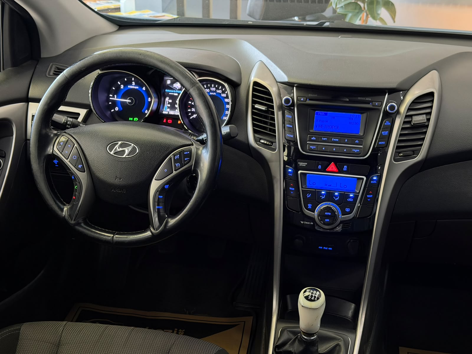 HYUNDAI i30 21