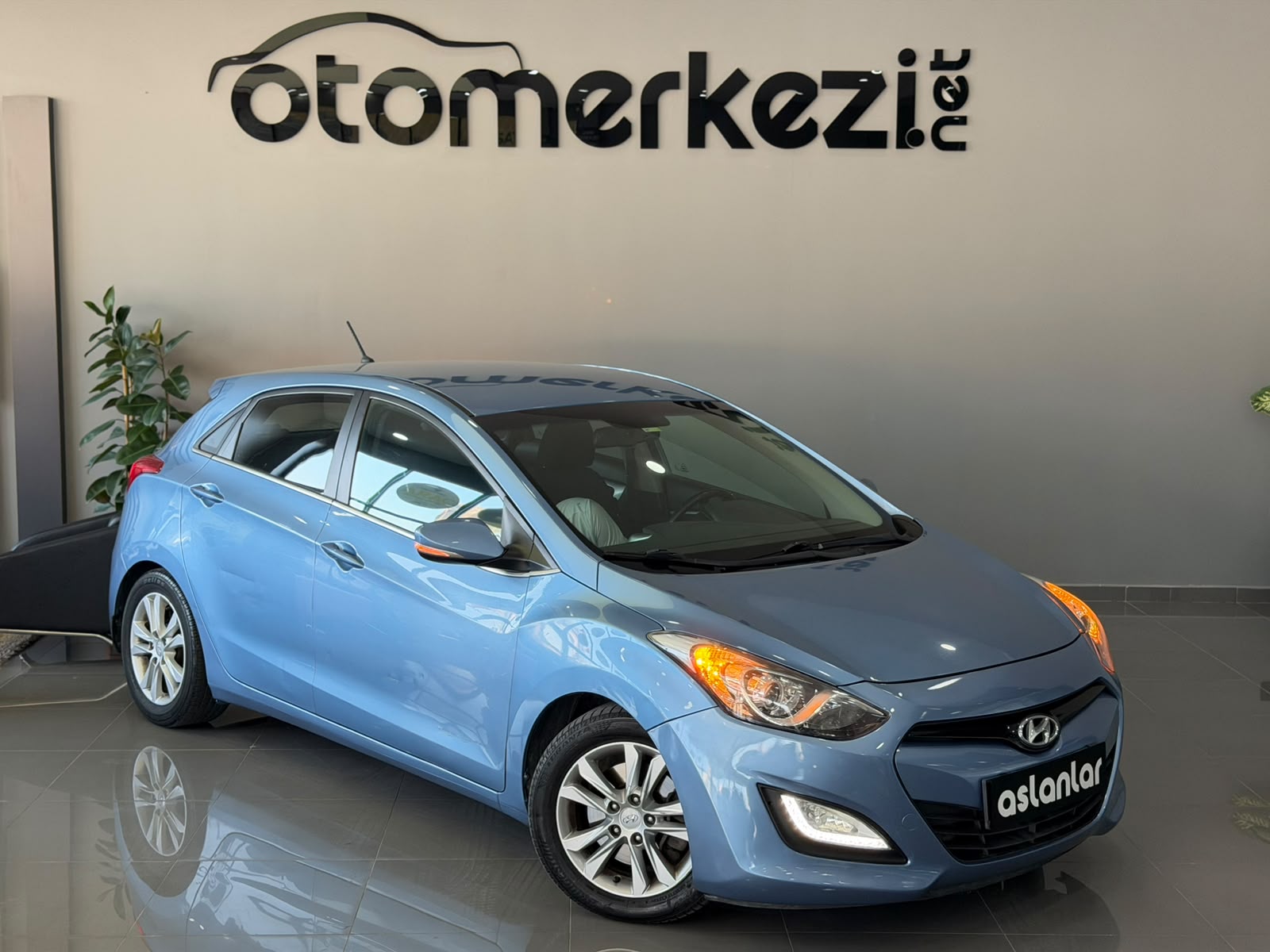 HYUNDAI i30 31