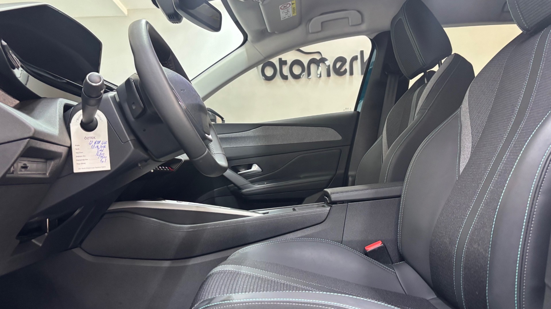 PEUGEOT 408 18