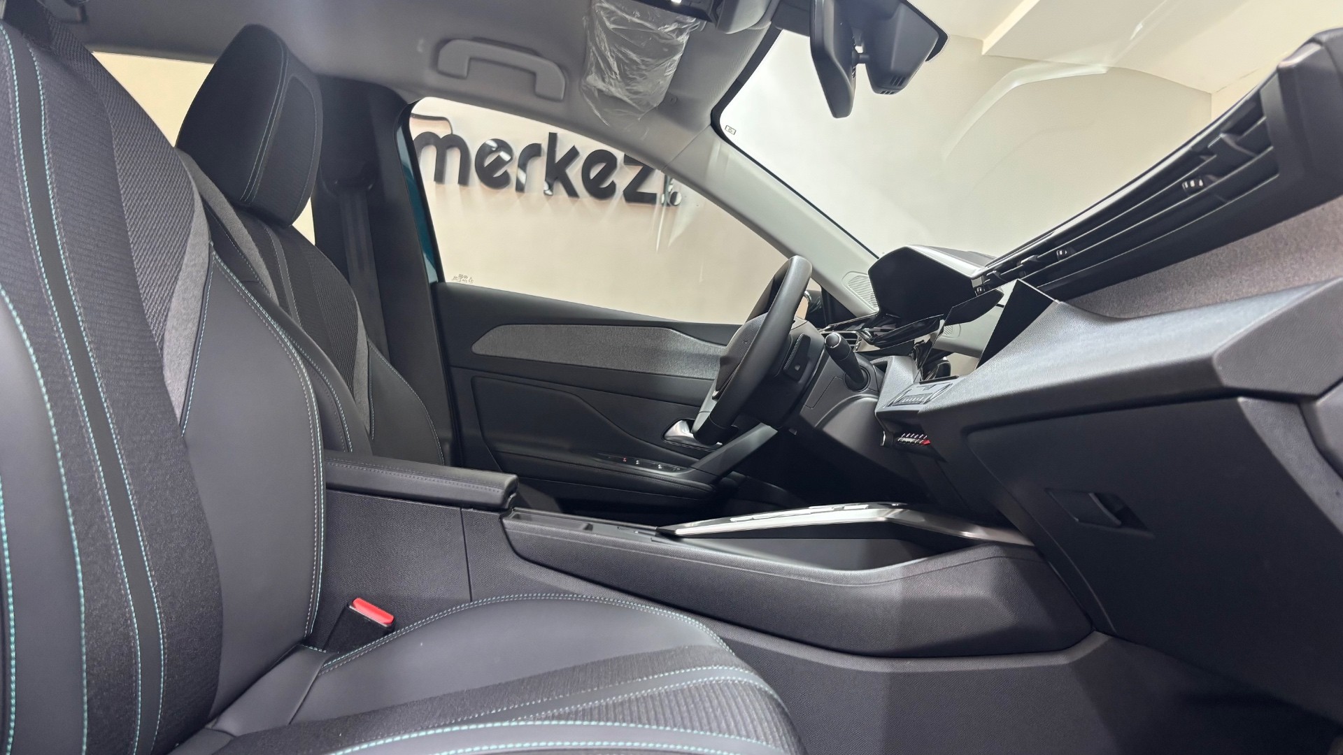 PEUGEOT 408 20