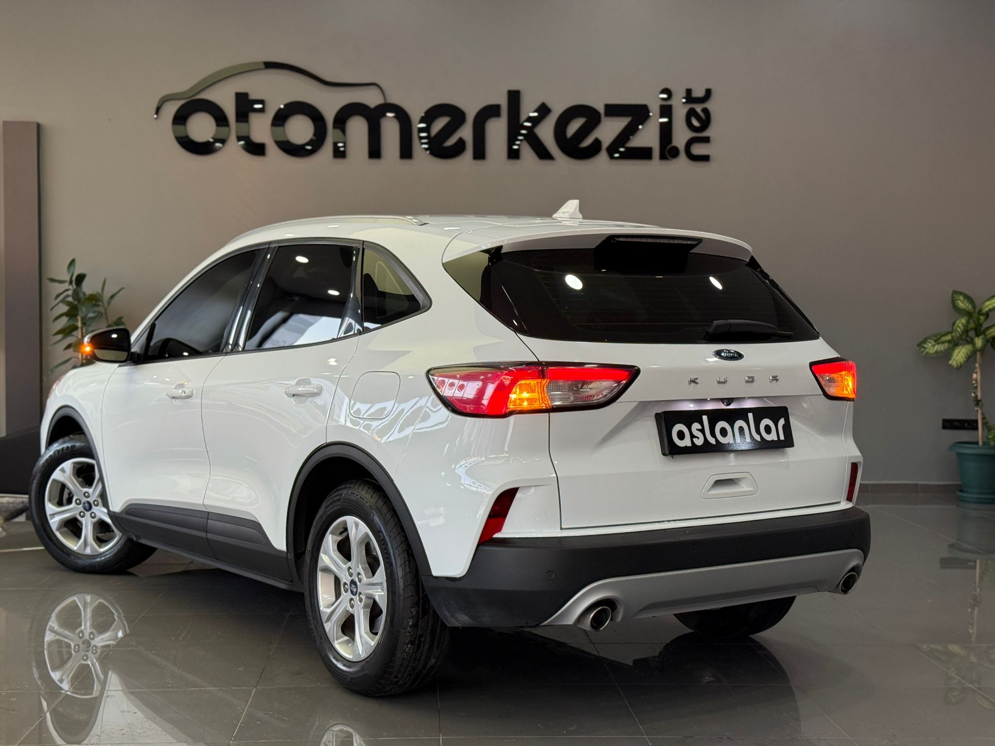 FORD KUGA 6