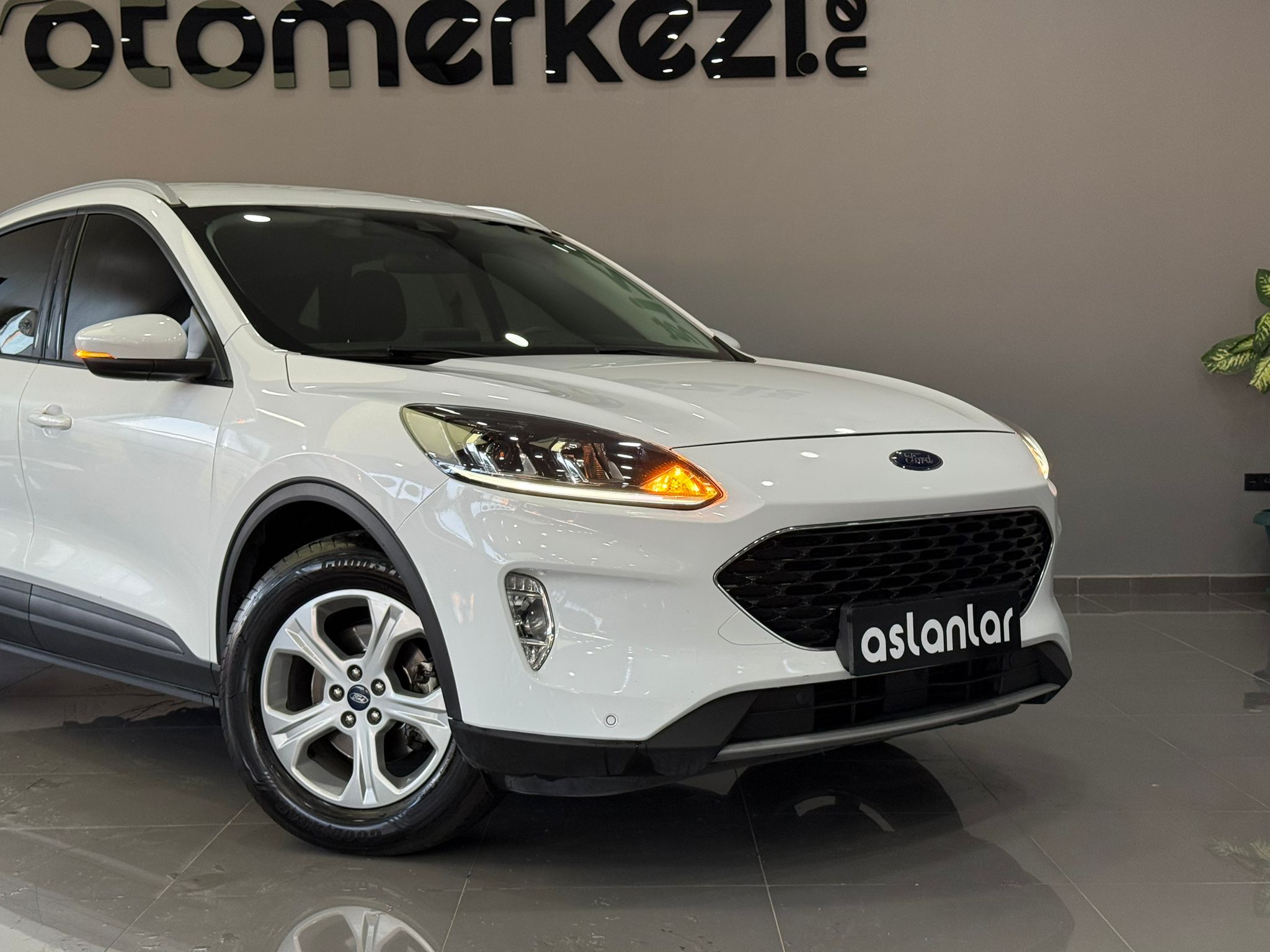 FORD KUGA 15