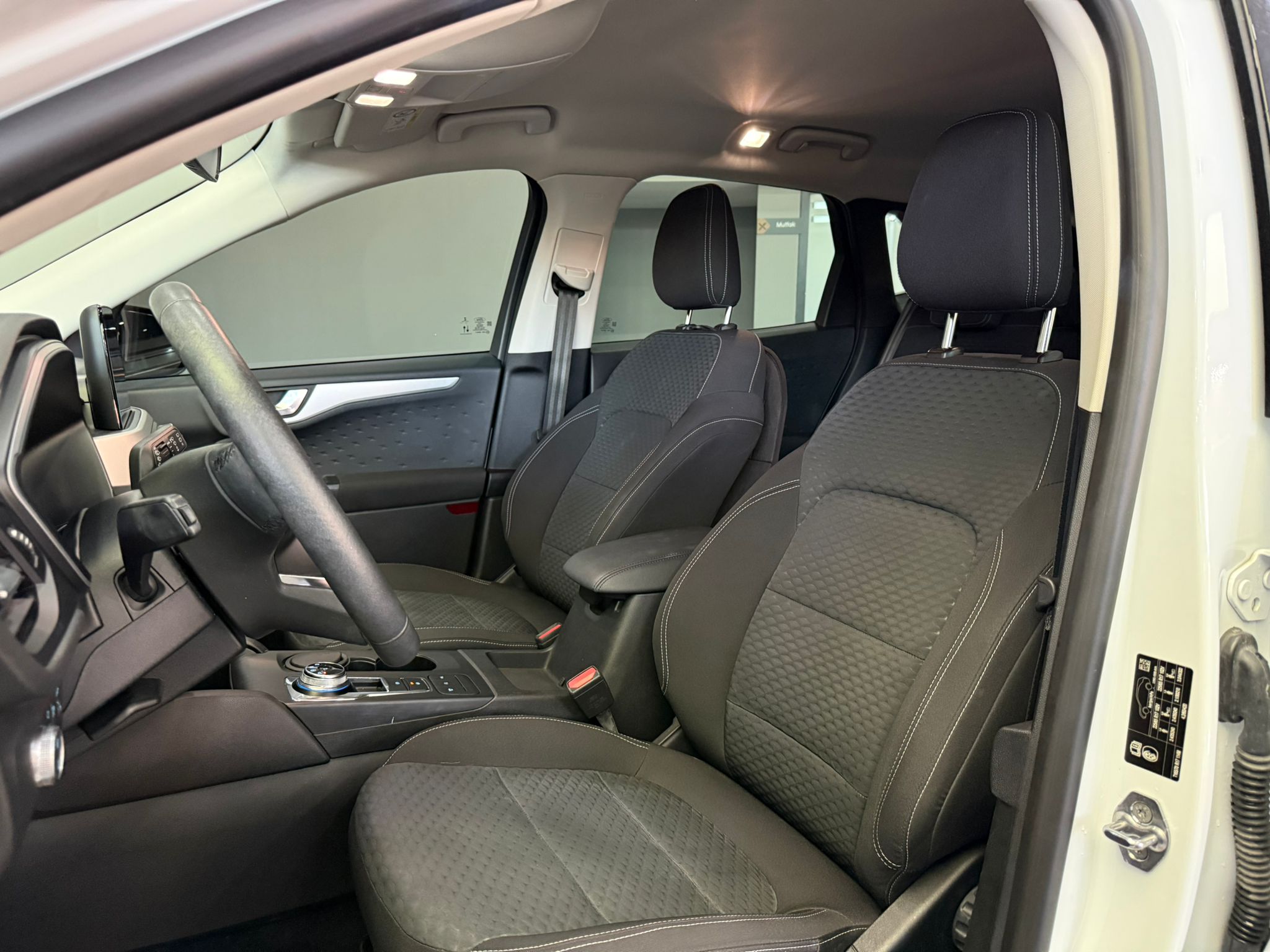 FORD KUGA 18