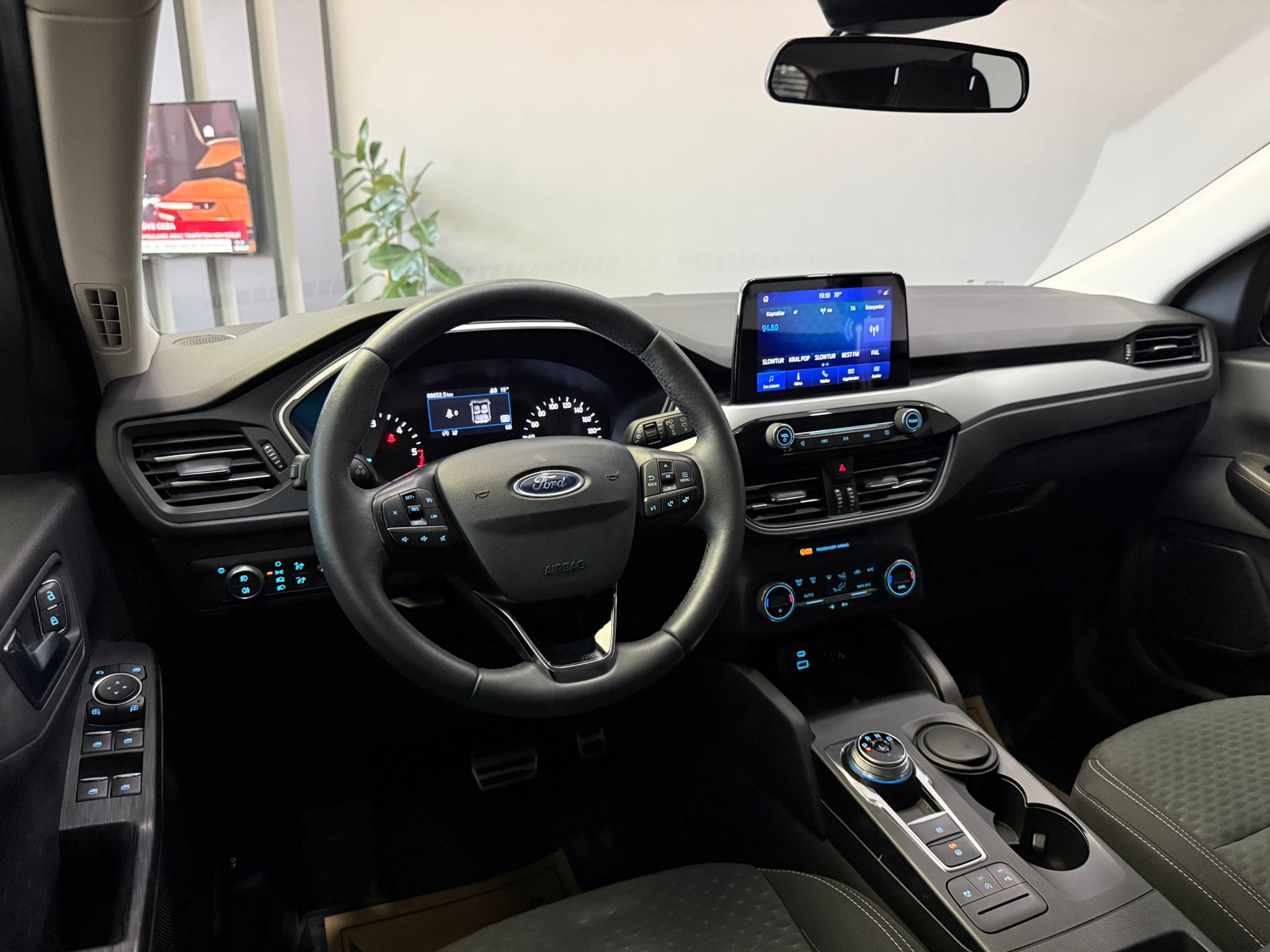 FORD KUGA 34