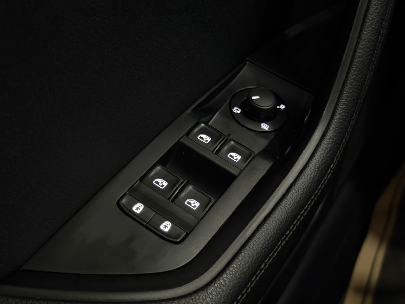 SKODA SUPERB 17