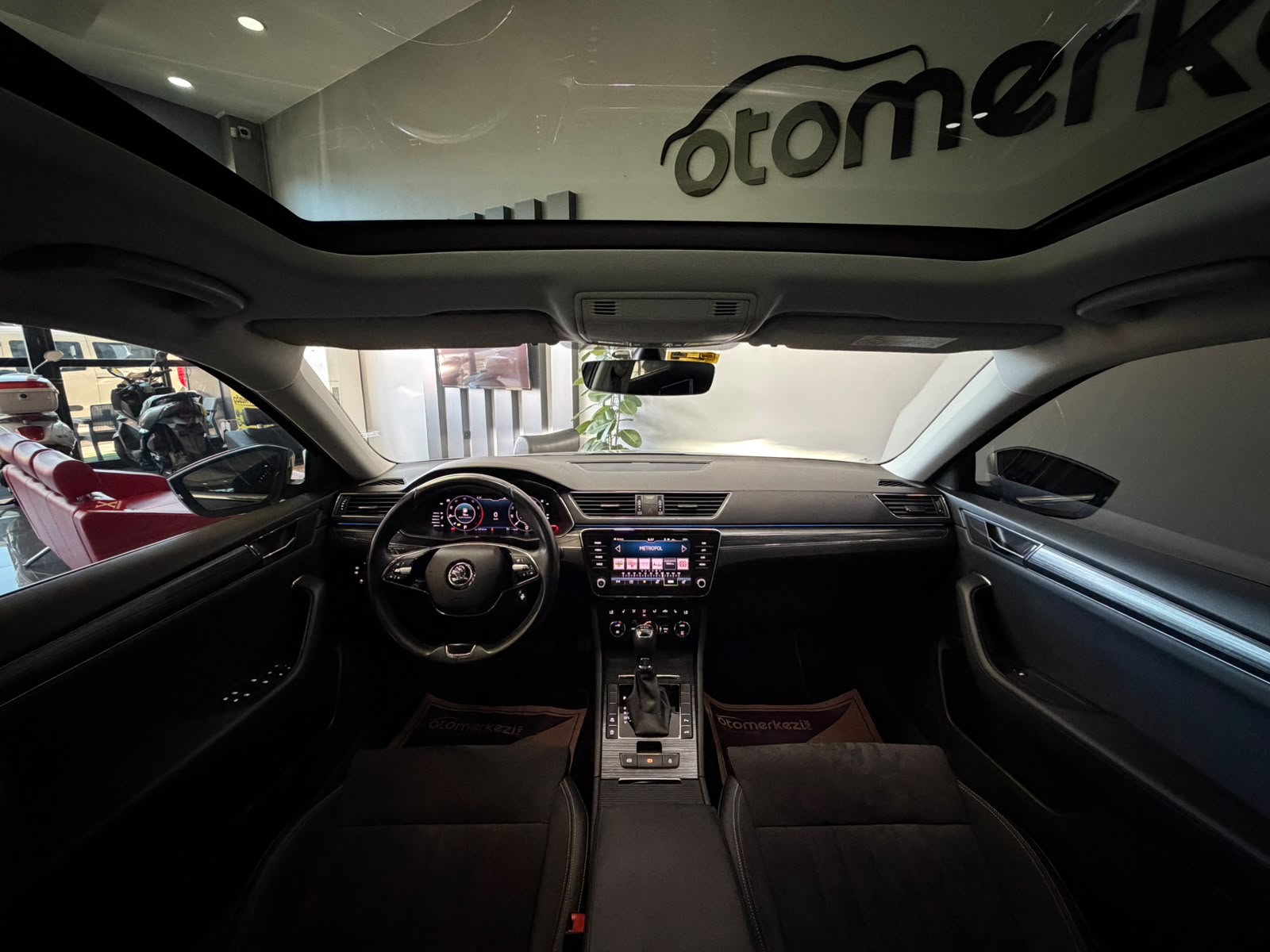 SKODA SUPERB 25