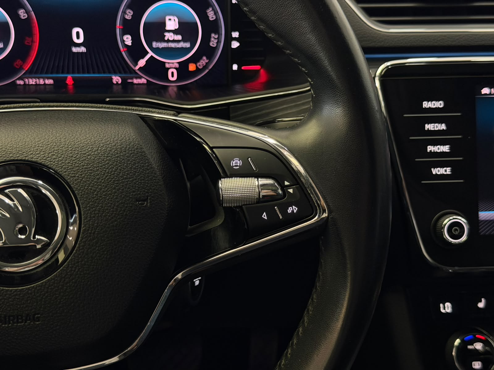 SKODA SUPERB 39