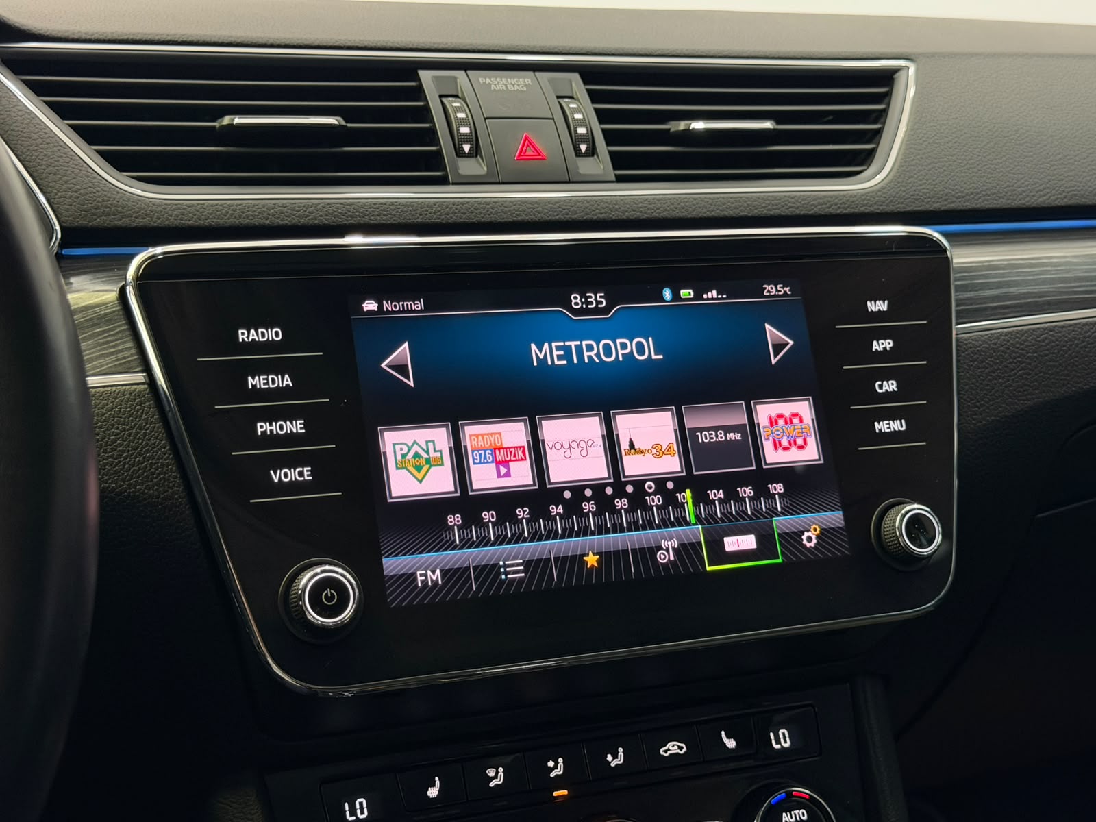 SKODA SUPERB 40