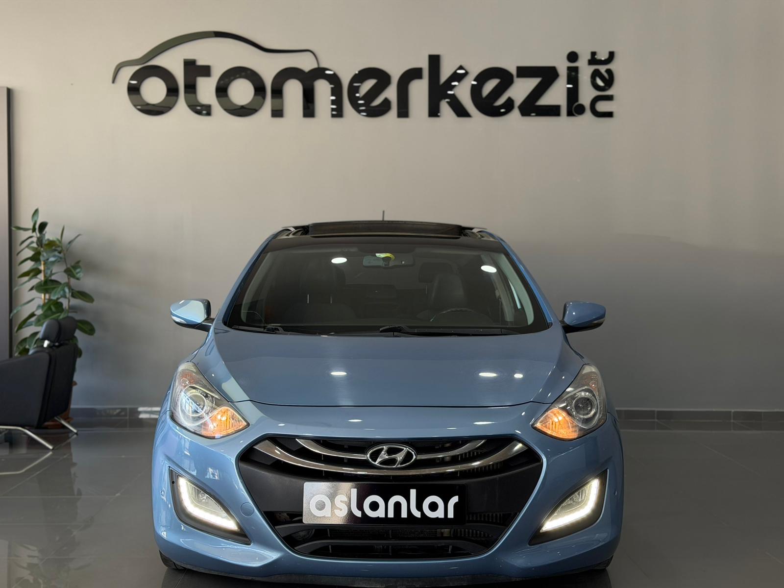 HYUNDAI i30 3