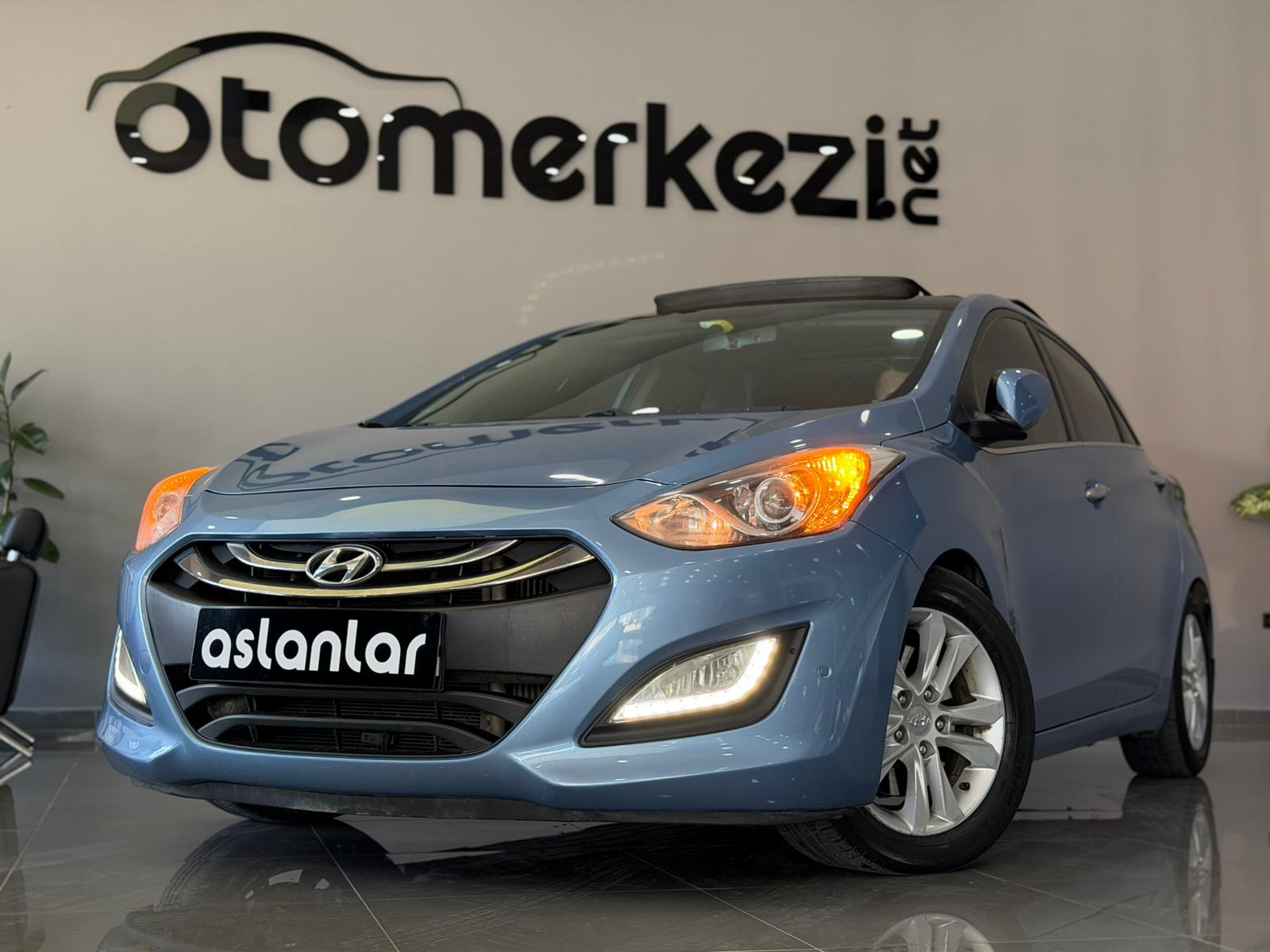 HYUNDAI i30 8