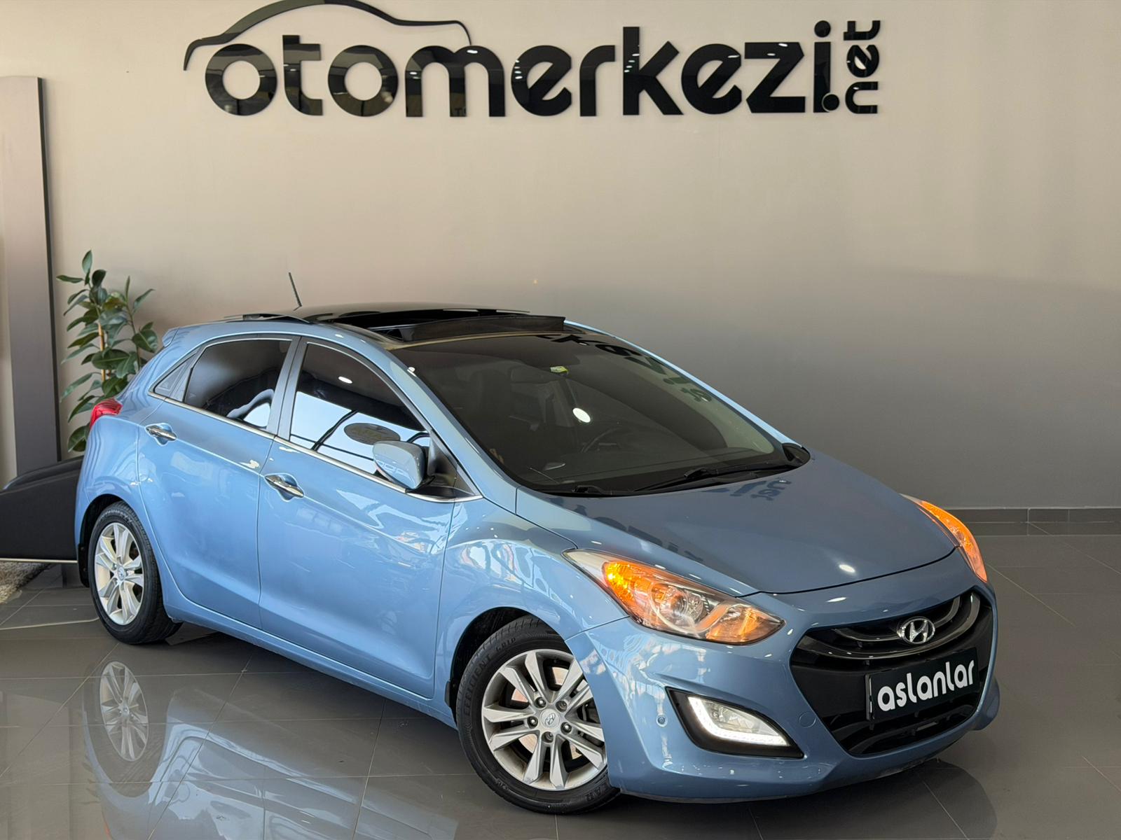 HYUNDAI i30 19